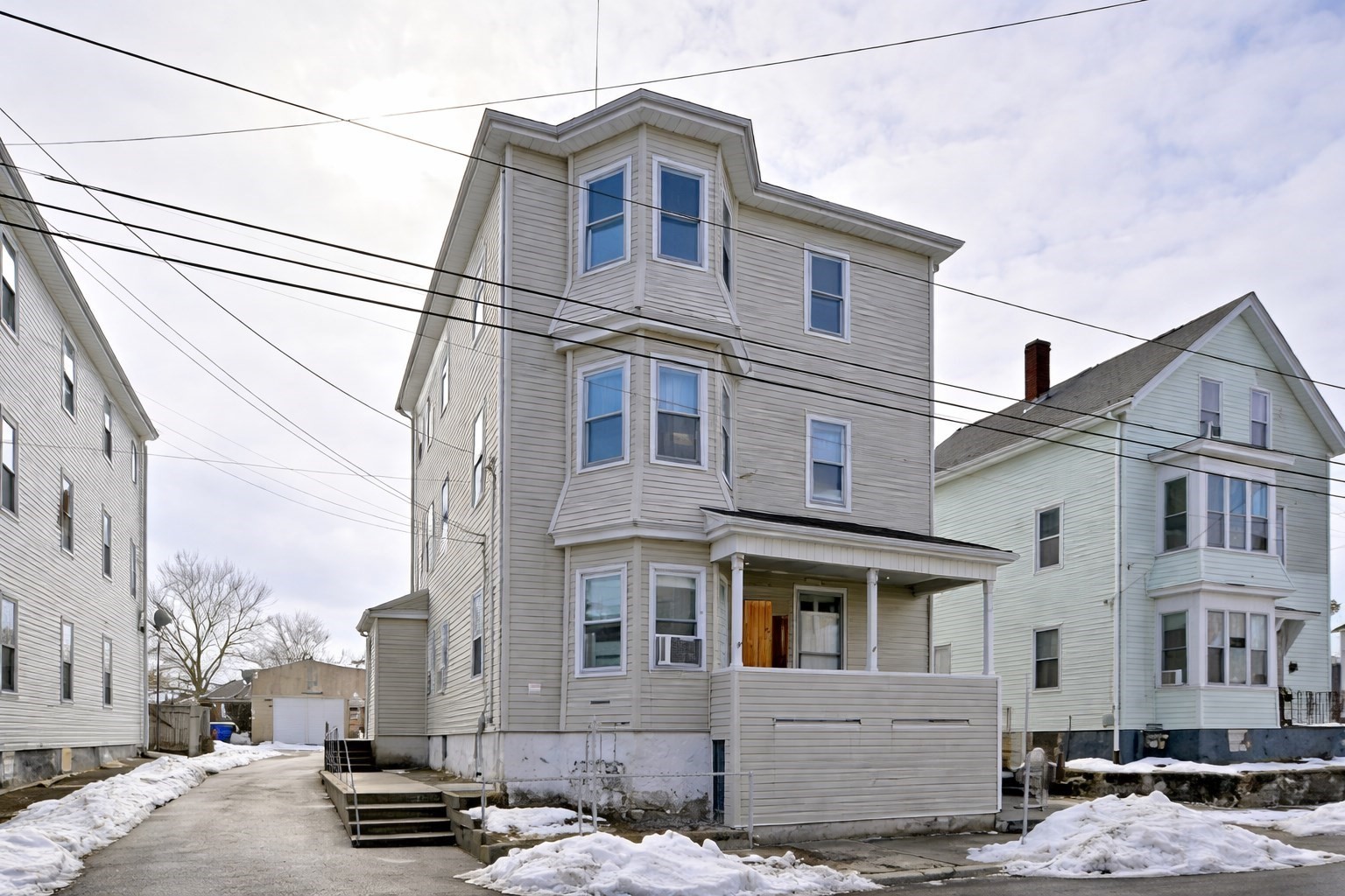 401 Buffinton St, Fall River, MA 02721