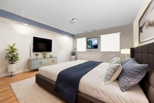 39 Glenville Avenue, Apt 71A