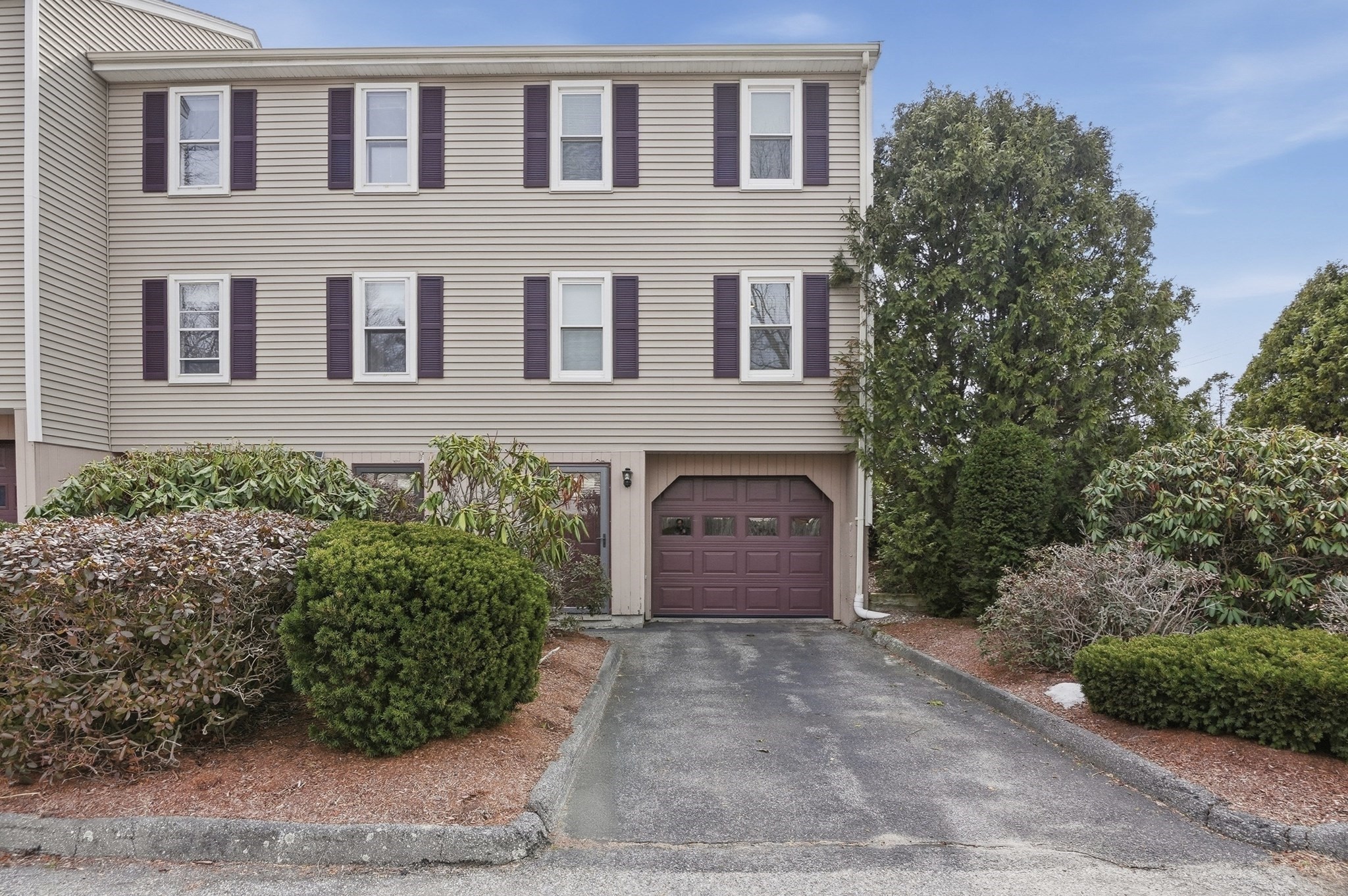 67 Providence Road Unit 1, Grafton, MA 01519