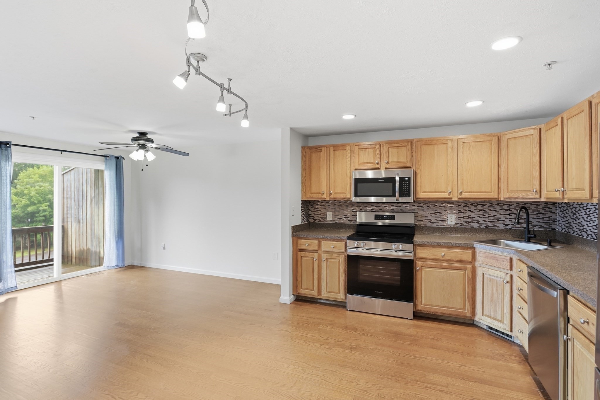 34 Mountain Laurel Lane Unit 34, Fitchburg, MA 01420 - Image 13