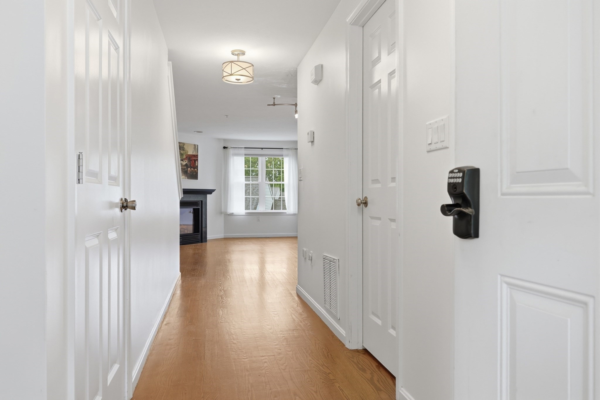 34 Mountain Laurel Lane Unit 34, Fitchburg, MA 01420 - Image 4