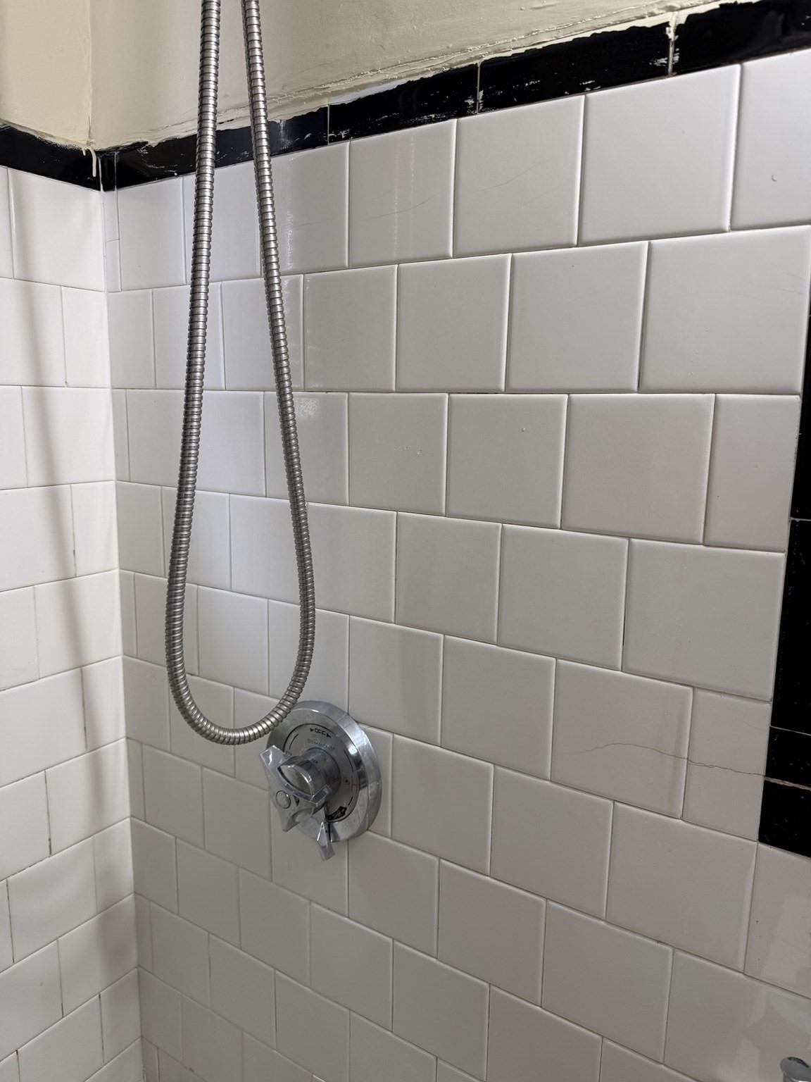 229 Jackson St, Lawrence, MA 01841 - Image 17