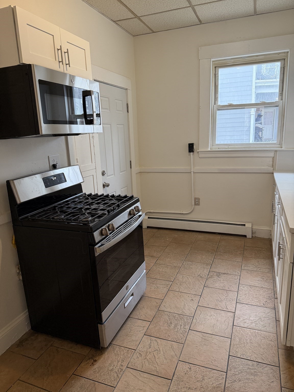 229 Jackson St, Lawrence, MA 01841 - Image 9