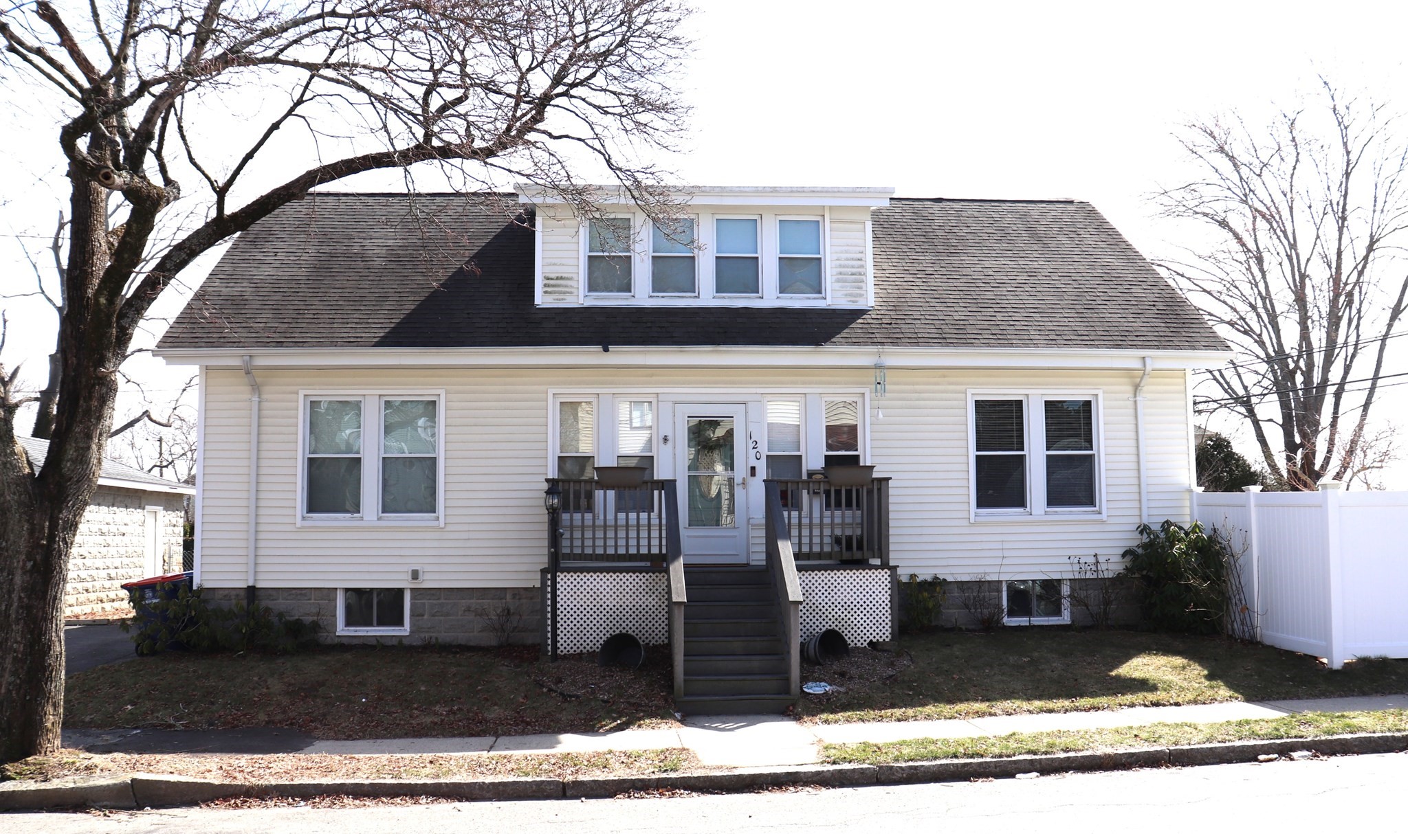 120 Willow St, New Bedford, MA 02740