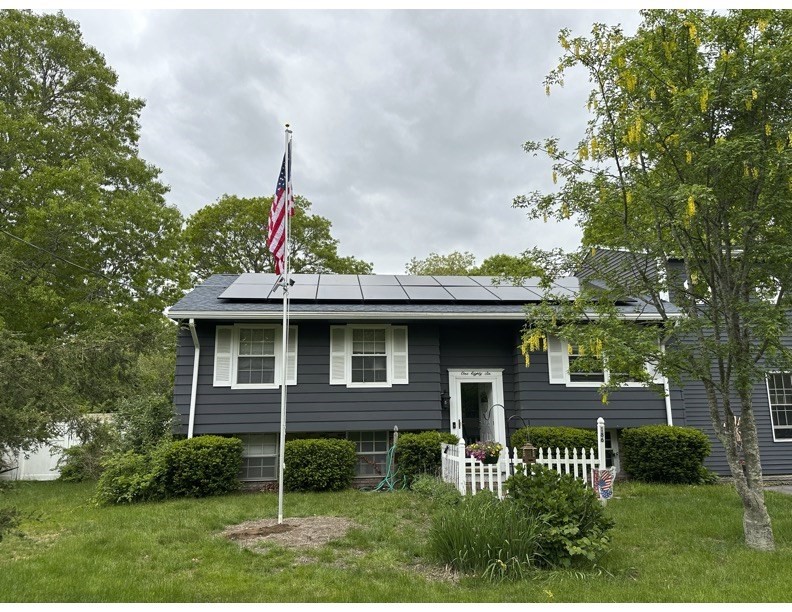 186 Walnut St, Barnstable, MA 02601