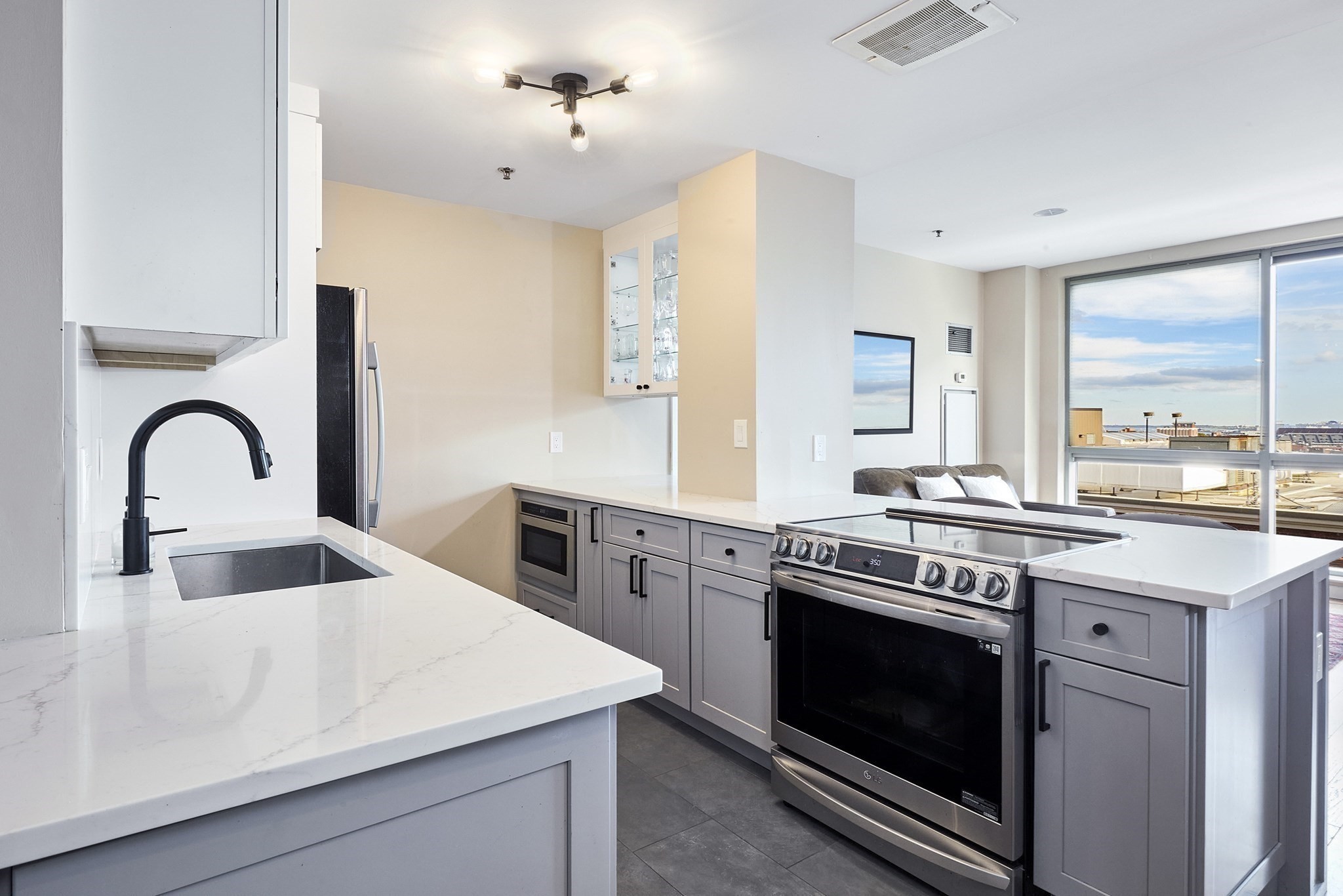 234 Causeway St Unit 918, West End, Boston, MA 02114 - Image 3