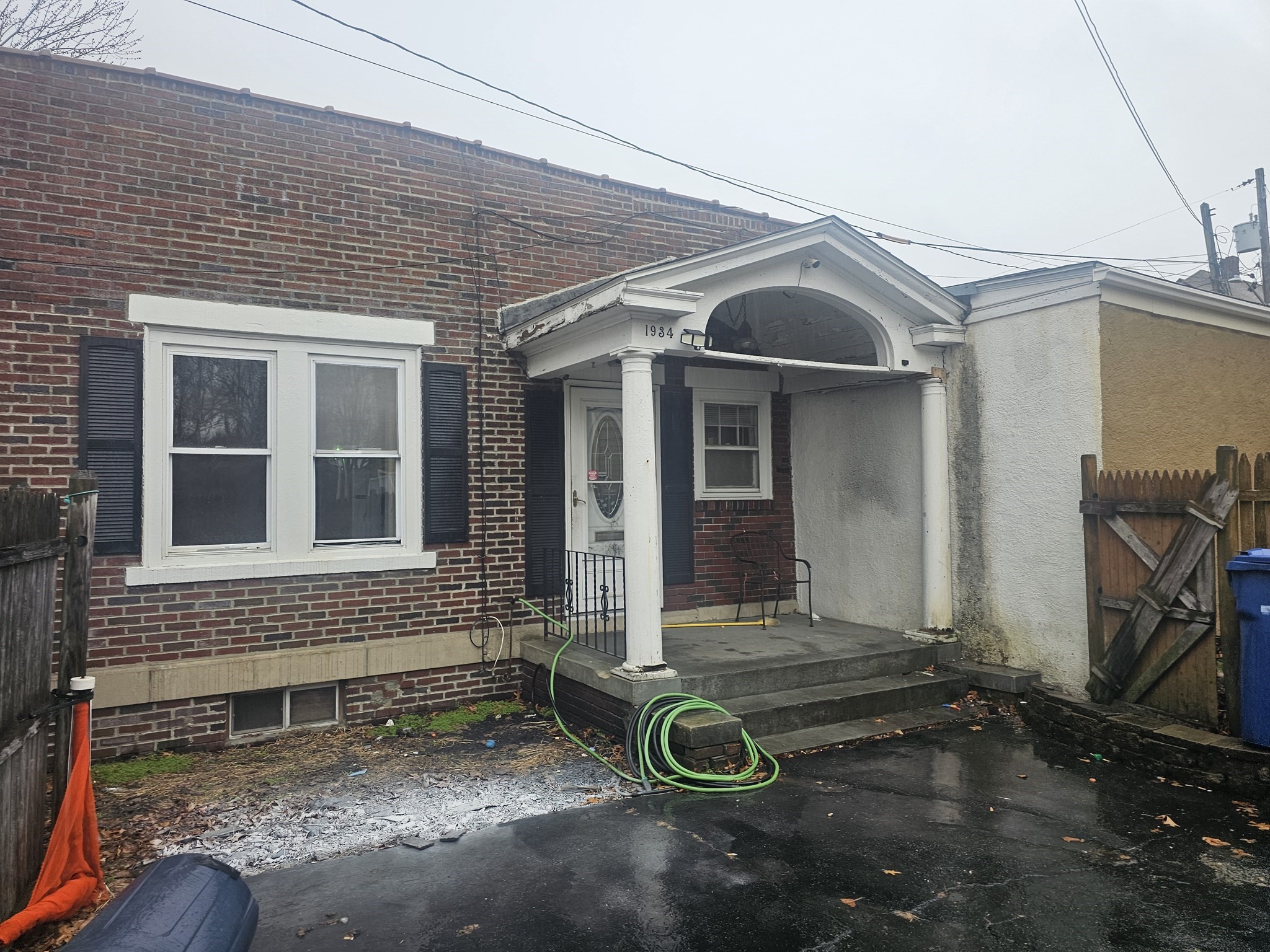 1934 Acushnet Ave, New Bedford, MA 02745