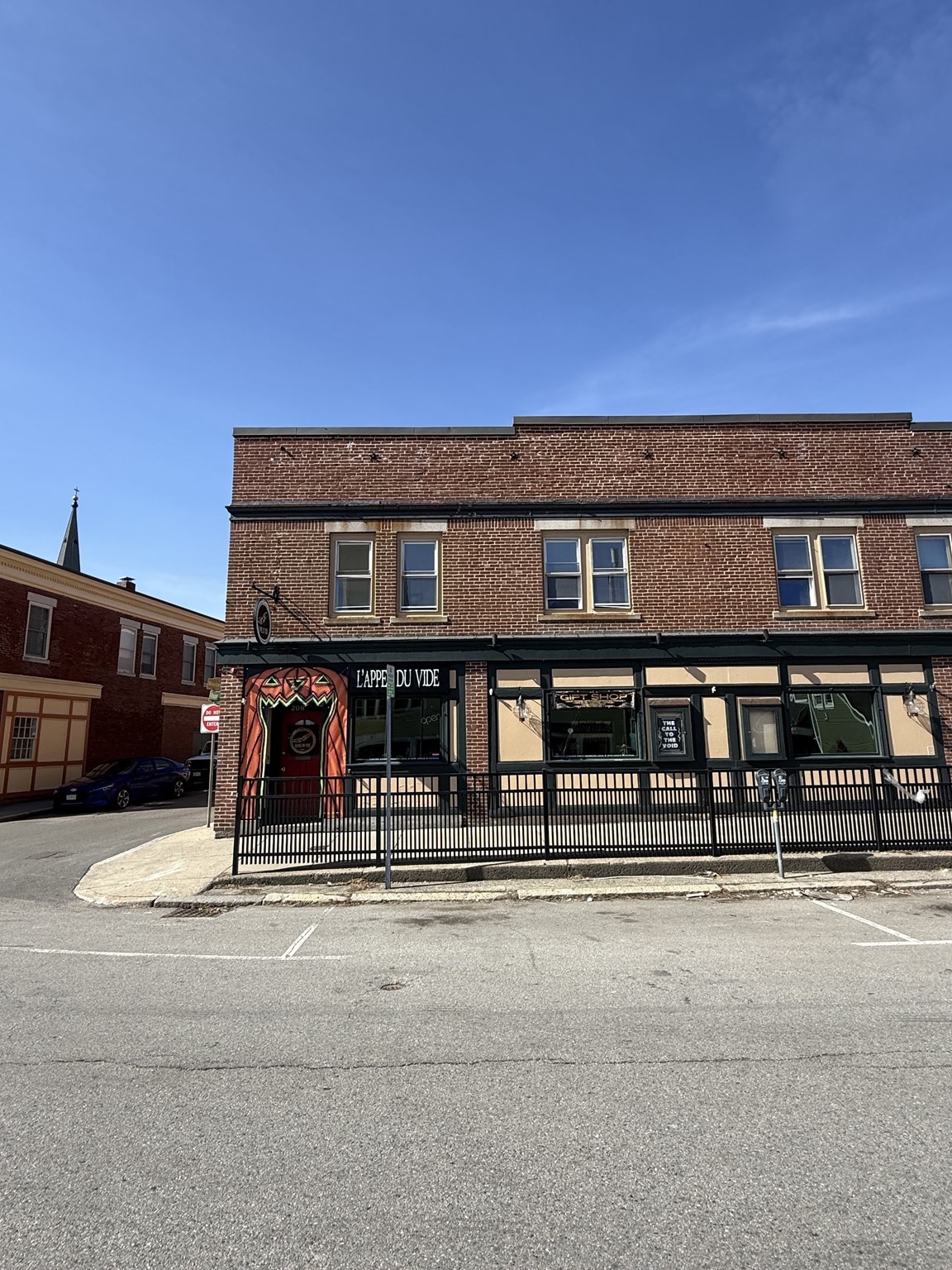 208 Derby Street, Salem, MA 01970