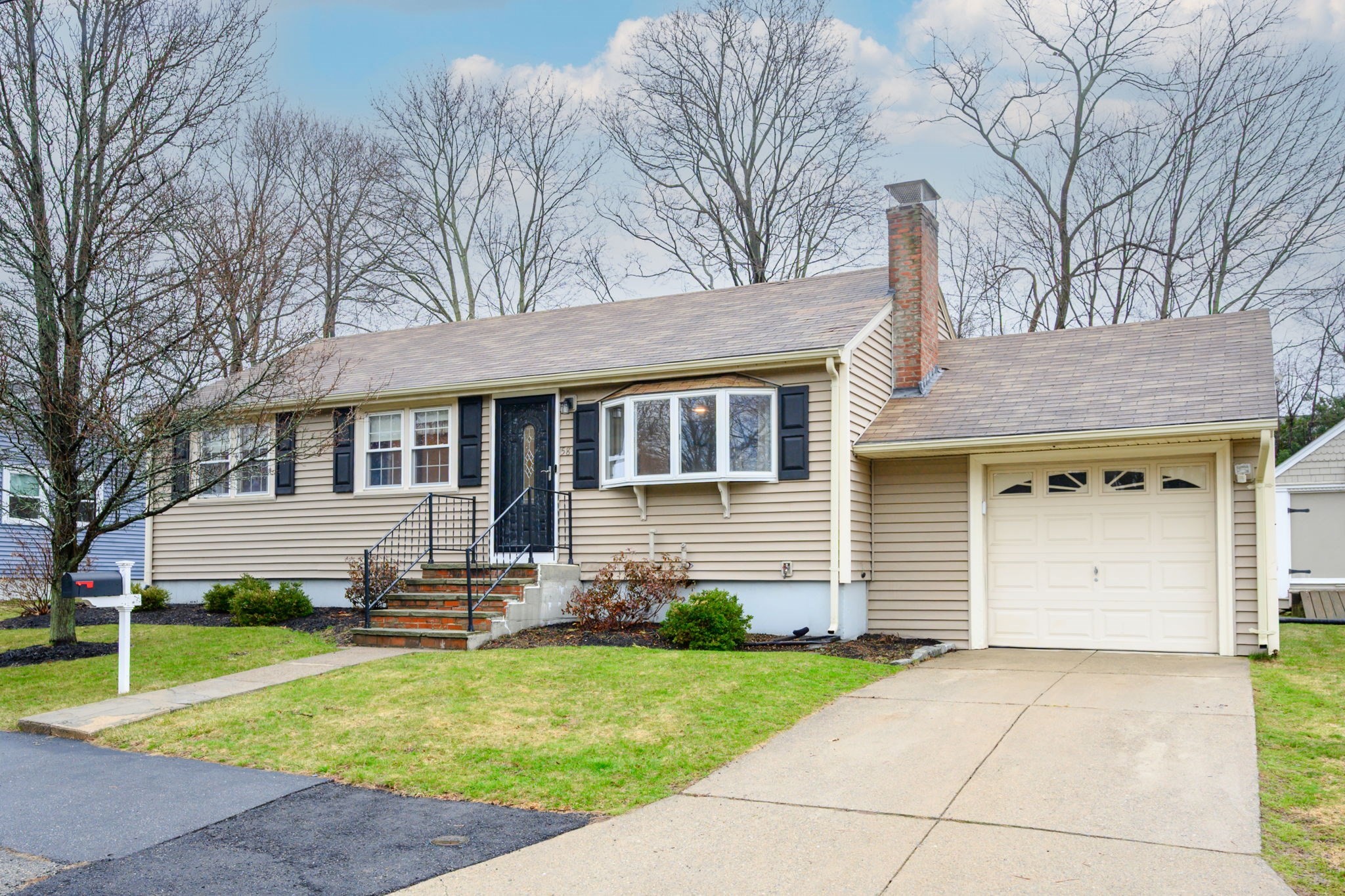 58 Norma Ave, Weymouth, MA 02188