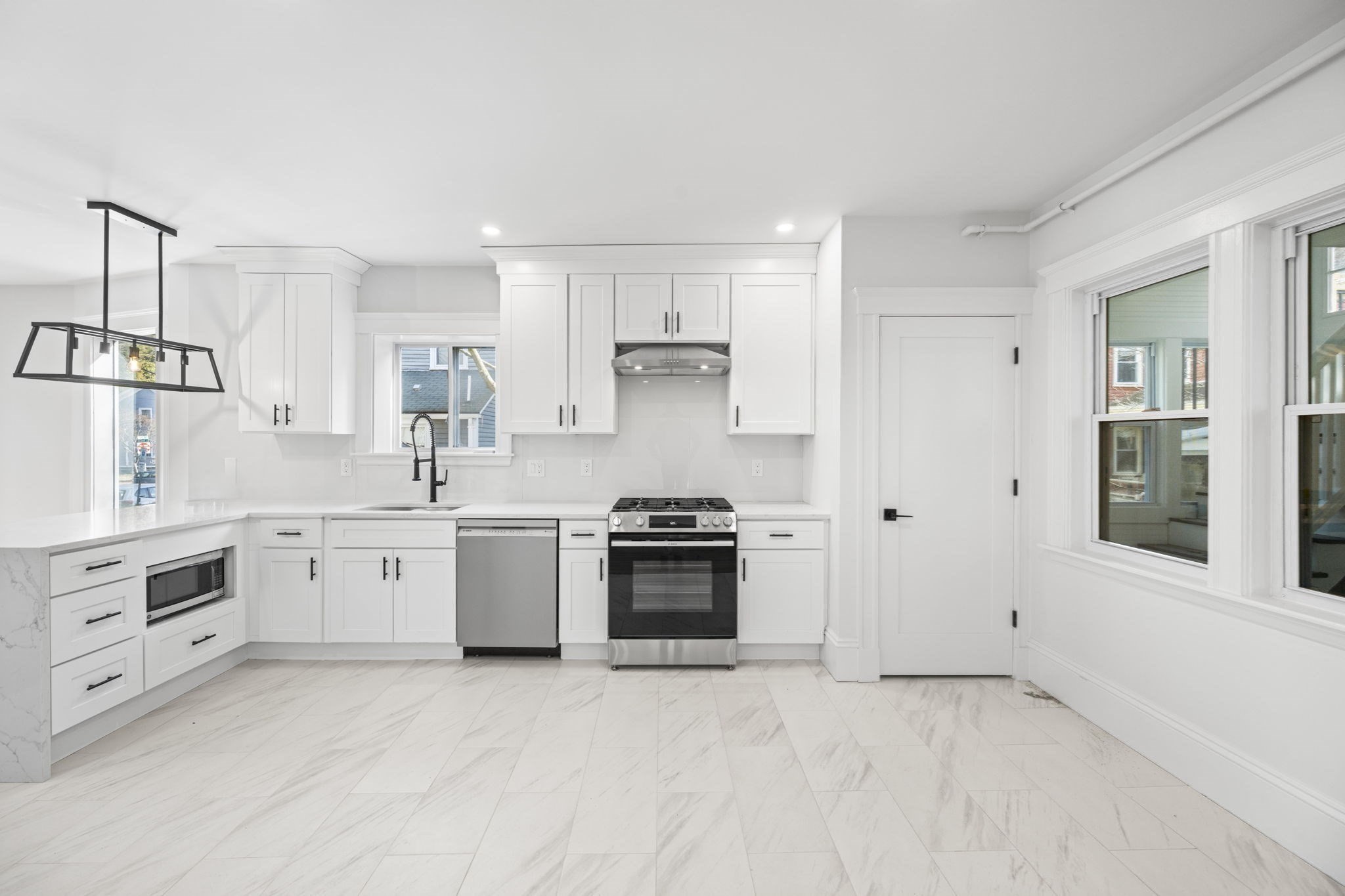 10 Beech St Unit 2, Cambridge, MA 02140