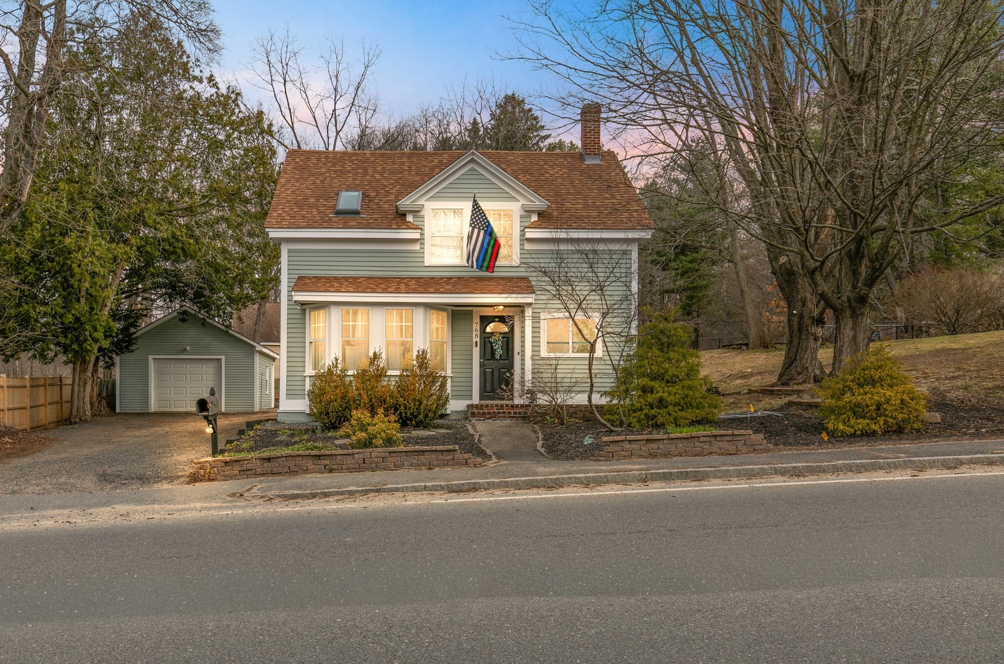 768 Salem, Groveland, MA 01834