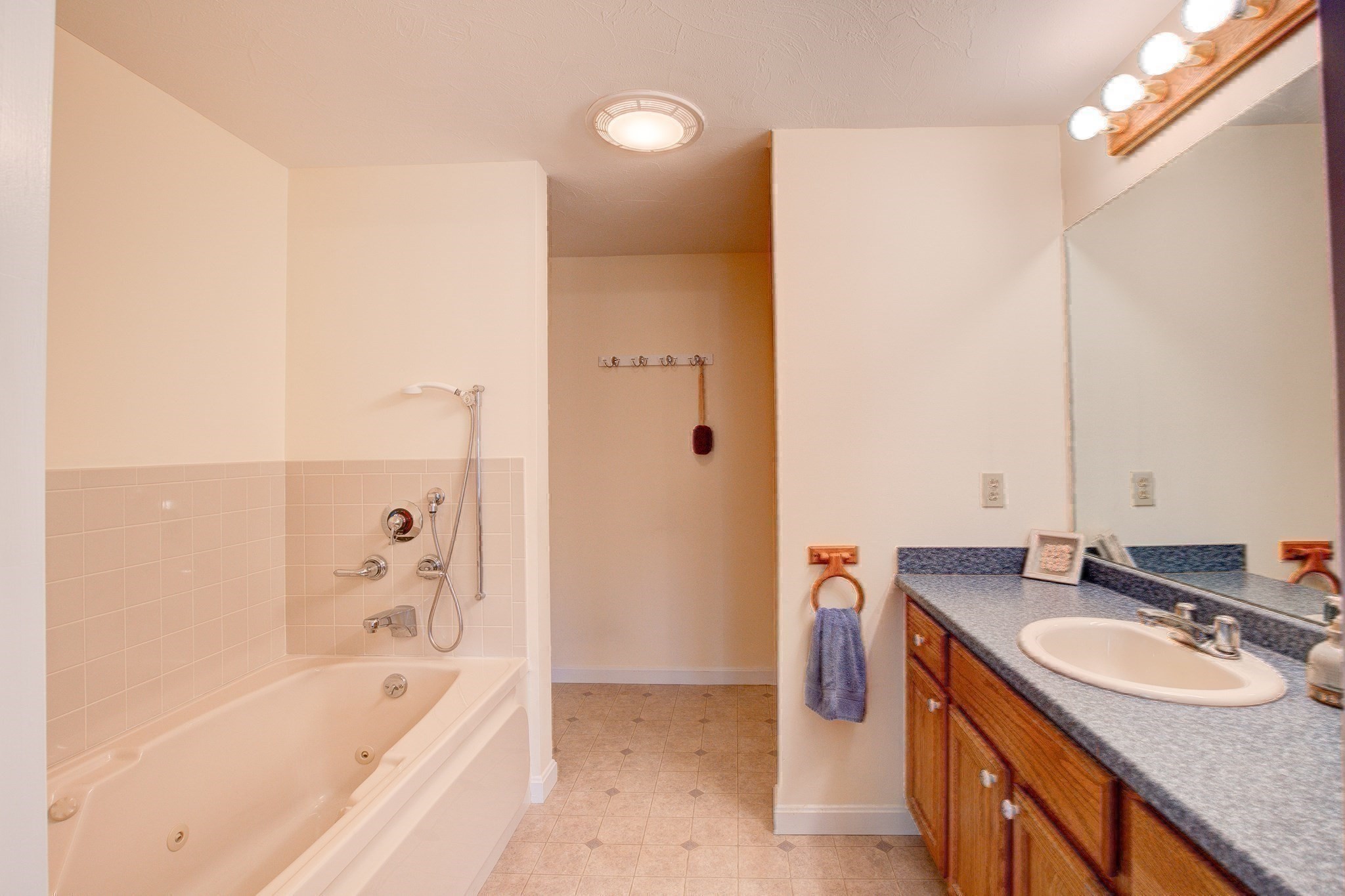 76 Sawmill Pond Road Unit 76, Fitchburg, MA 01420 - Image 23