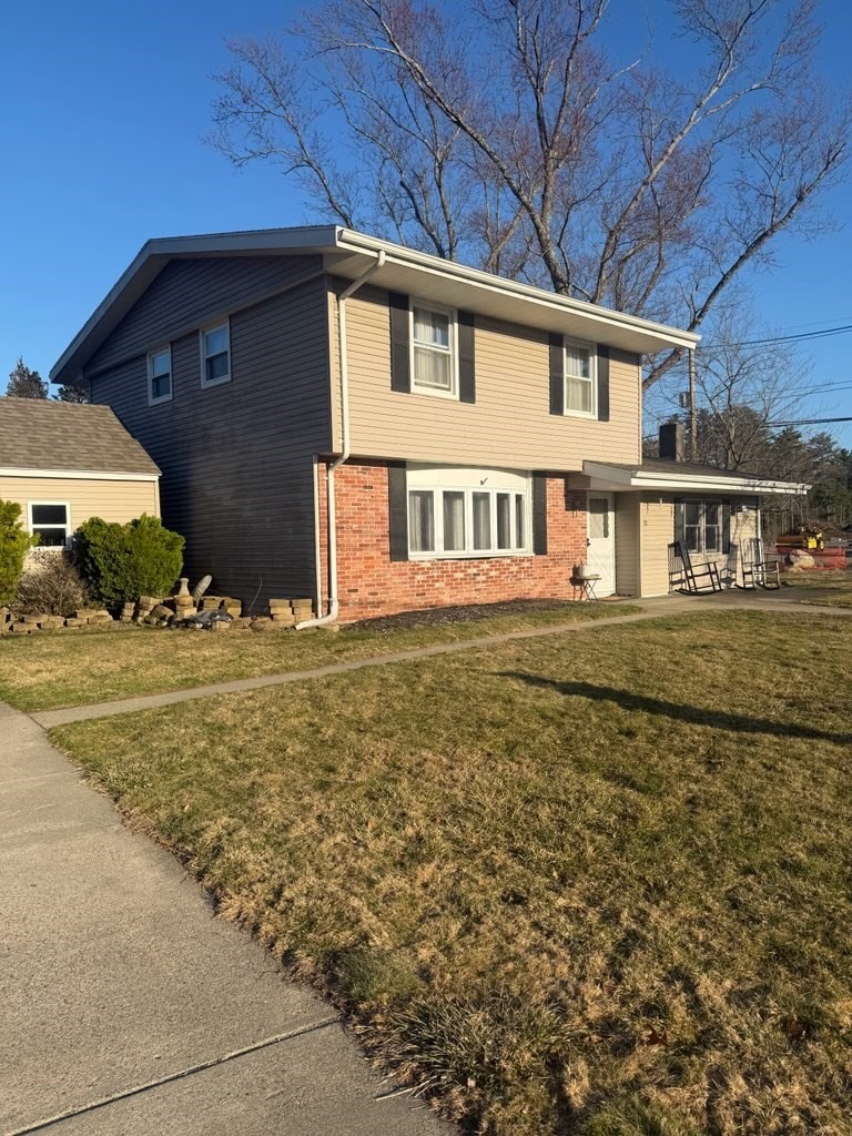 11 Margaret Rd, Taunton, MA 02718