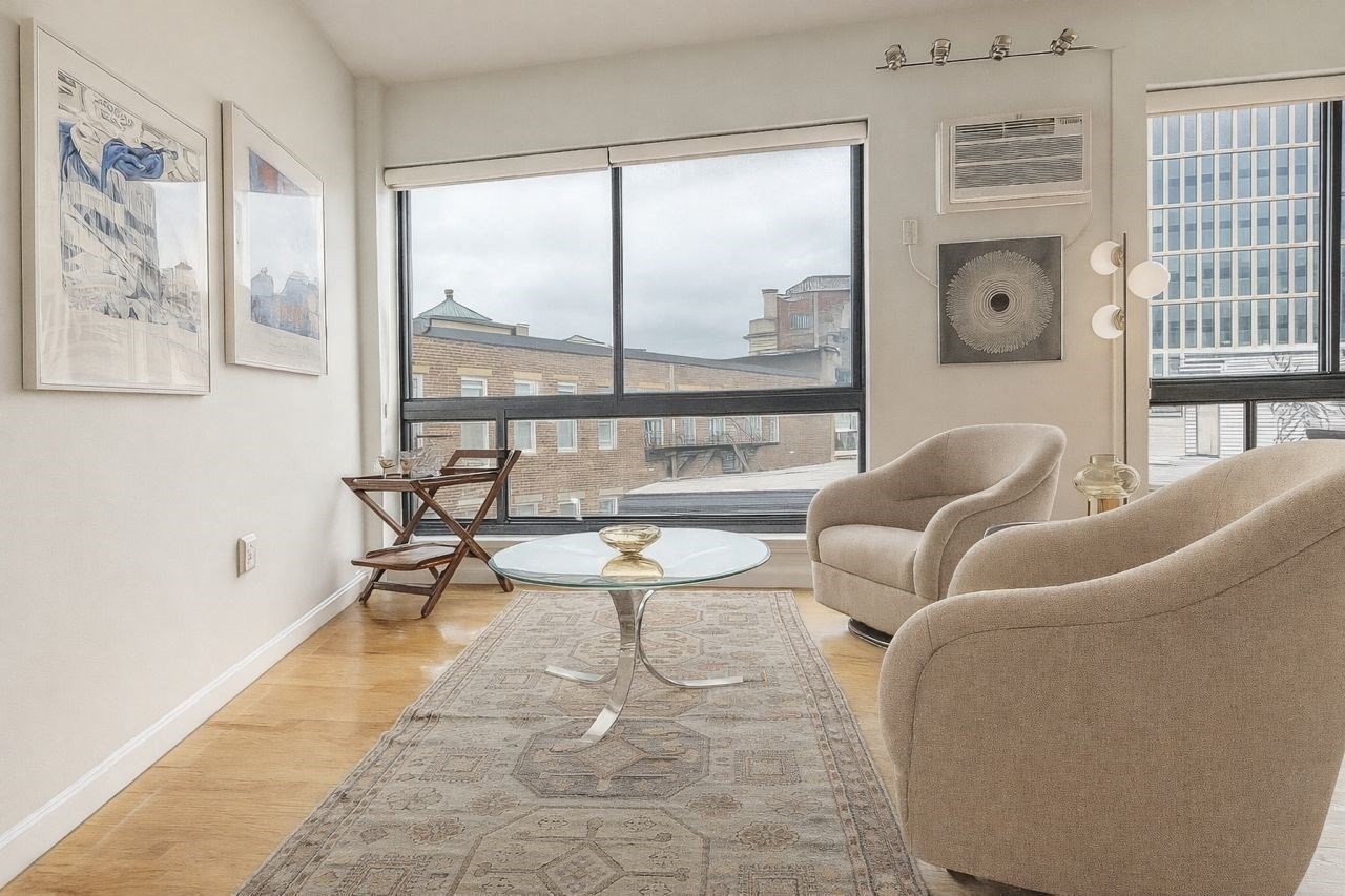 12 Stoneholm St Unit 520, Fenway, Boston, MA 02115