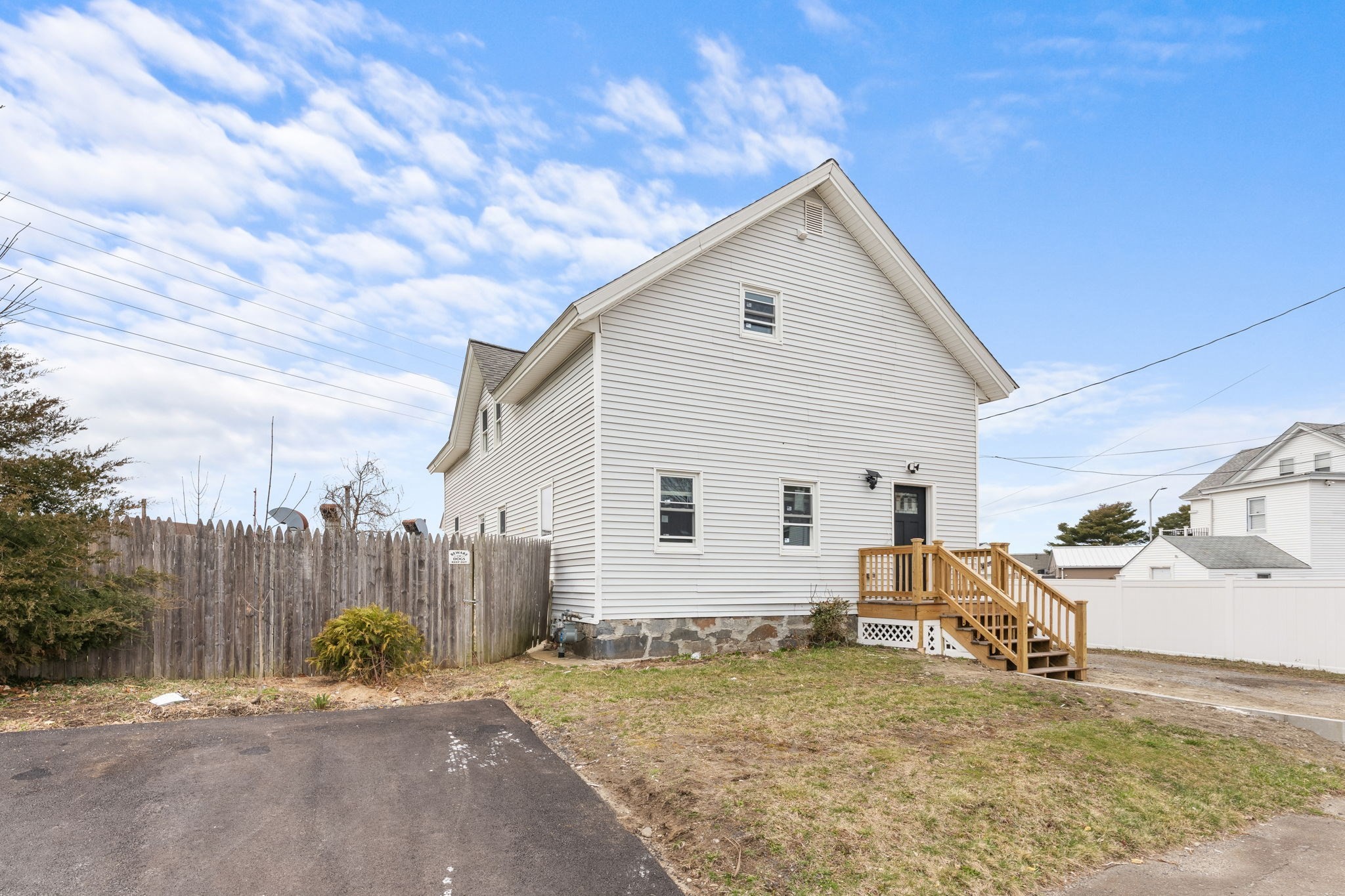 161 Cohannet St, Taunton, MA 02780