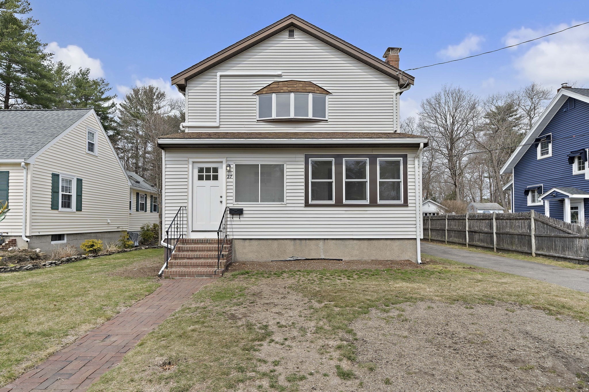 27 Swan Ave, Weymouth, MA 02190