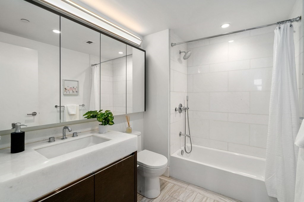 100 Lovejoy Wharf Unit 5H, West End, Boston, MA 02205 - Image 11