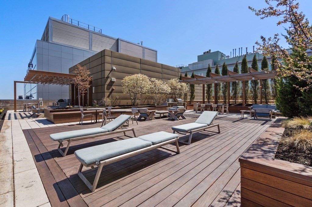 100 Lovejoy Wharf Unit 5H, West End, Boston, MA 02205 - Image 17