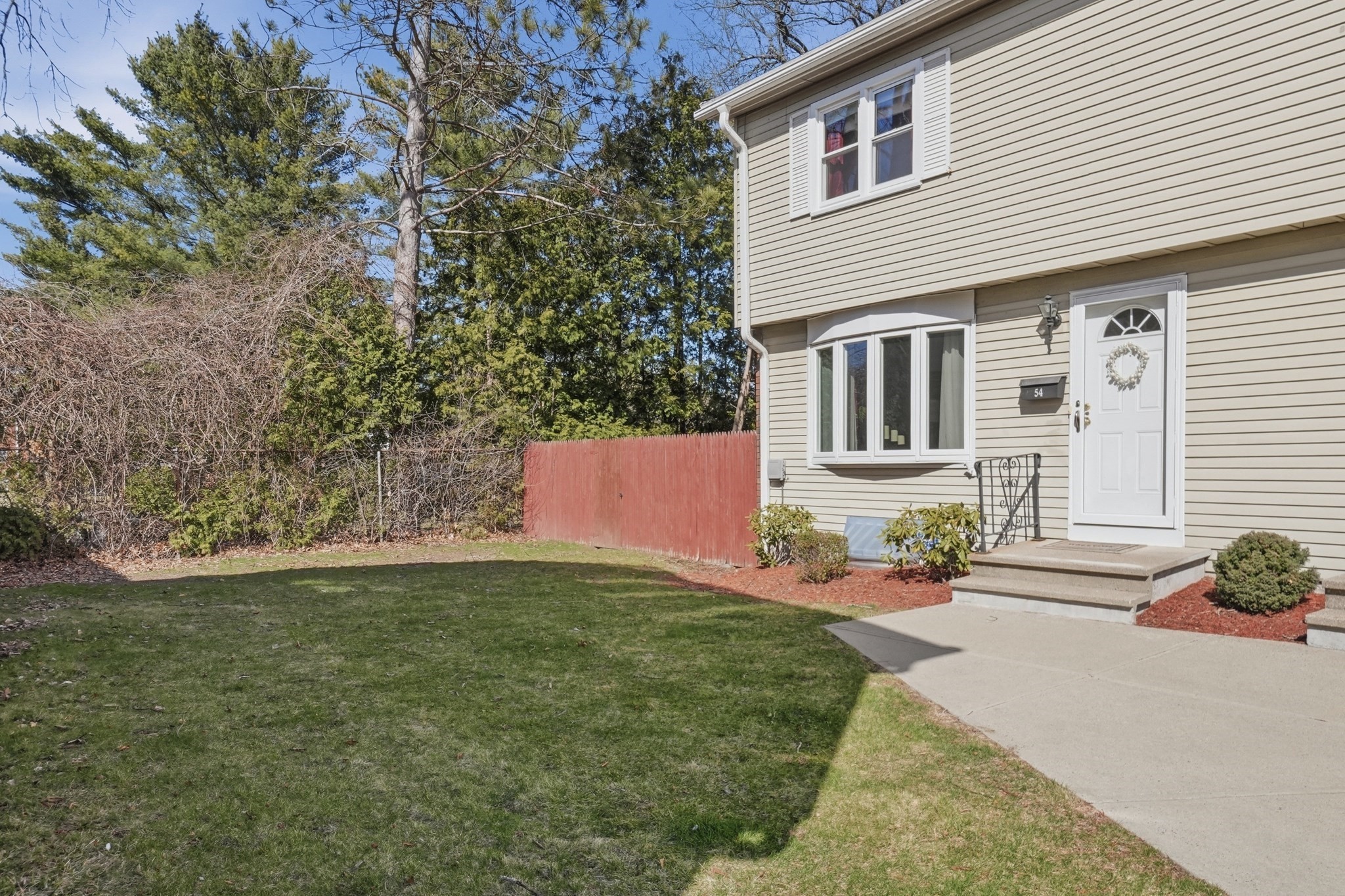 54 Yorktown Court Unit 54, Chicopee, MA 01020