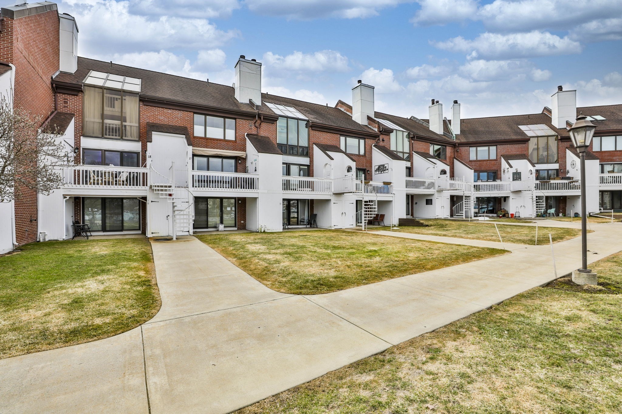 126 Merrimac Street Unit 18, Newburyport, MA 01950