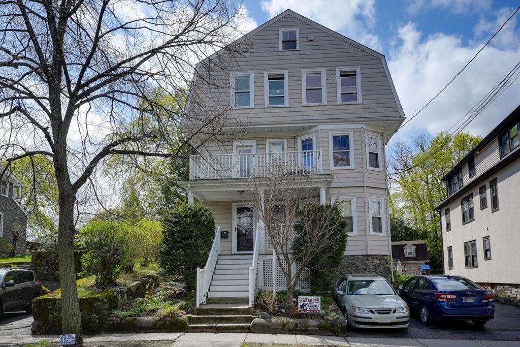52 Burnham St Unit 3, Belmont, MA 02478