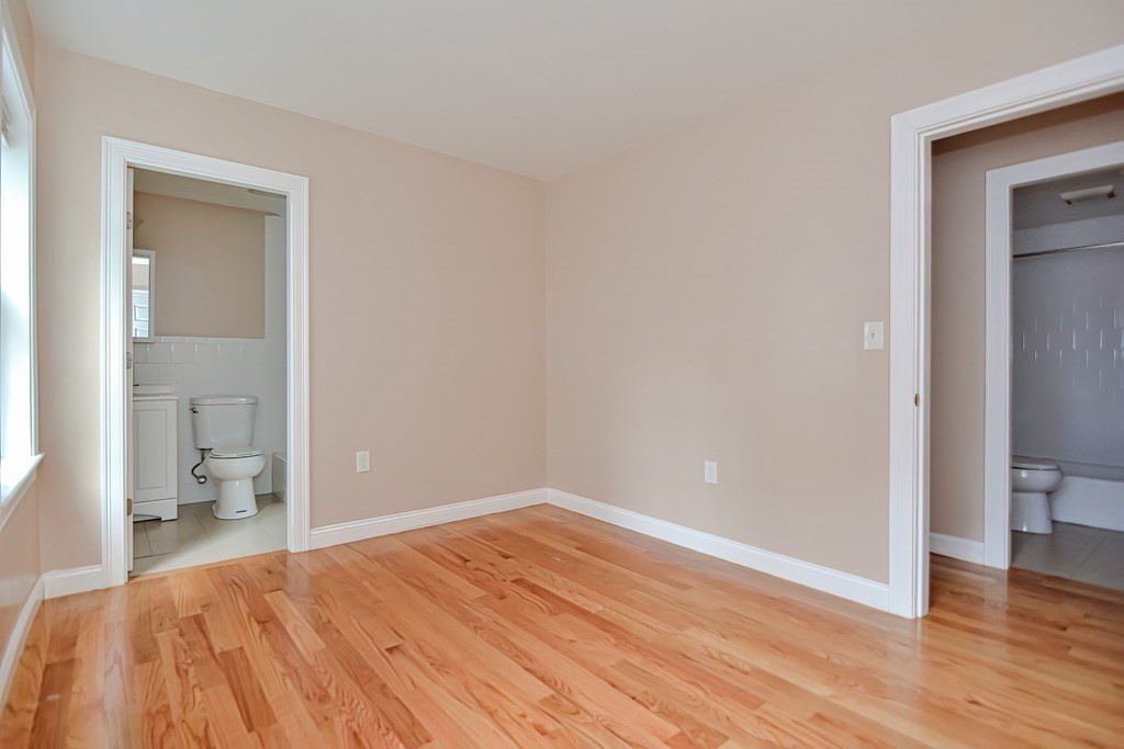 35 Ellington St, Dorchester, Boston, MA 02121 - Image 19