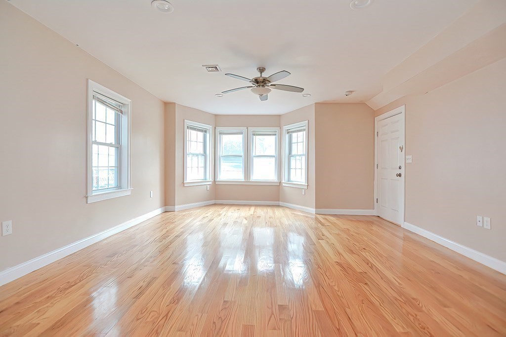 35 Ellington St, Dorchester, Boston, MA 02121 - Image 3