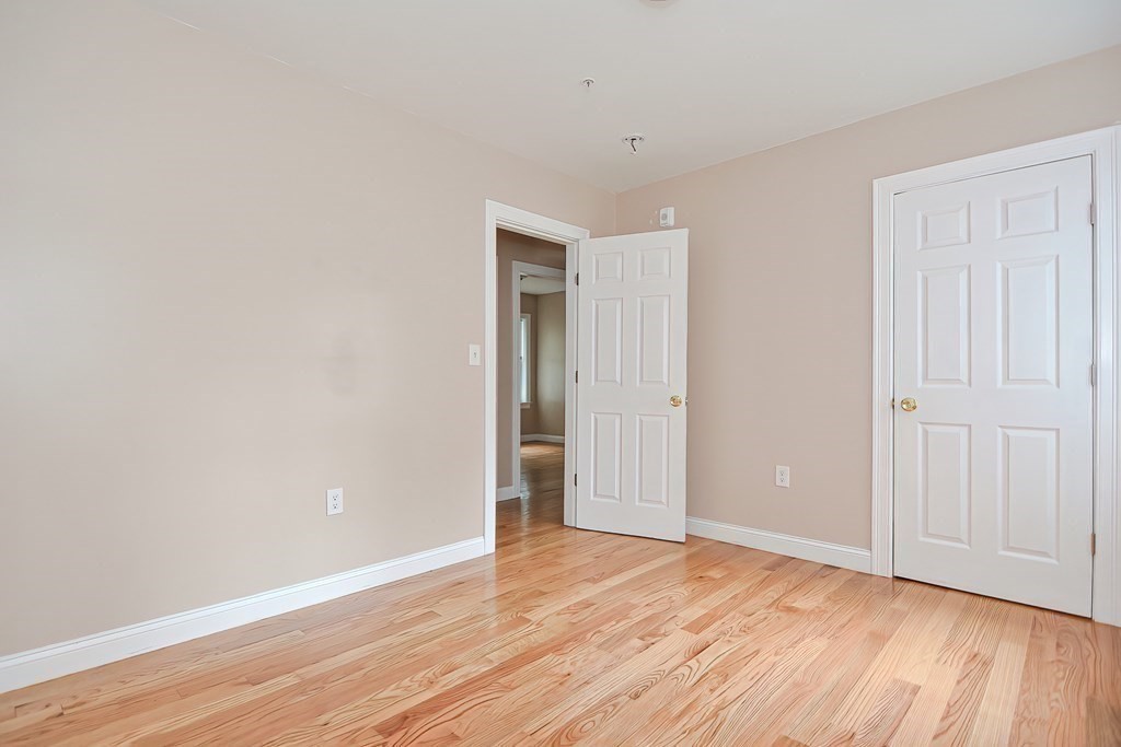 35 Ellington St, Dorchester, Boston, MA 02121 - Image 29
