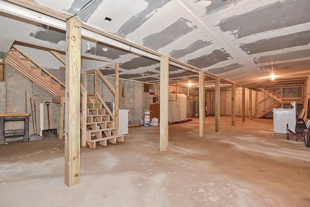 35 Ellington St, Dorchester, Boston, MA 02121 - Image 37