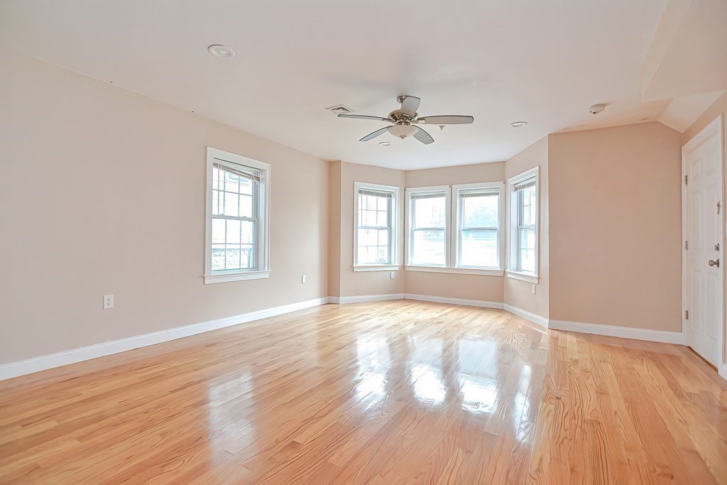 35 Ellington St, Dorchester, Boston, MA 02121 - Image 7