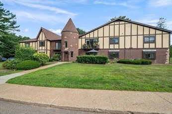 9 Rainbow Pond Drive Unit 6, Walpole, MA 02081