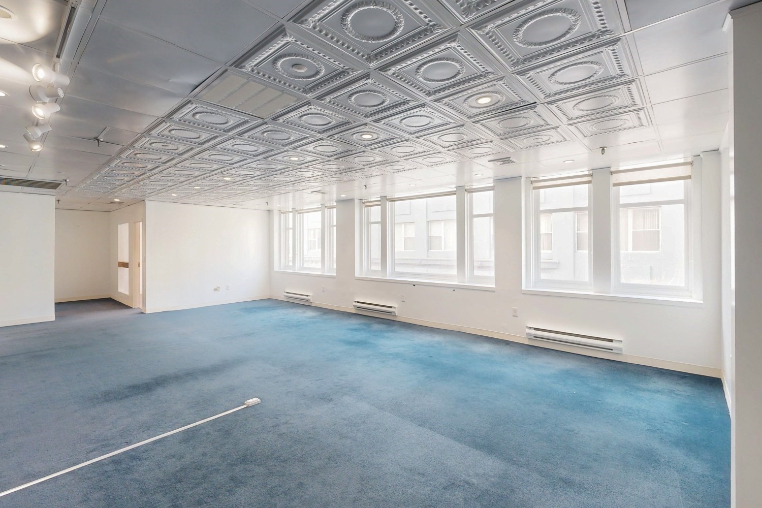 552 Massachusetts Ave Unit 203, Cambridge, MA 02139