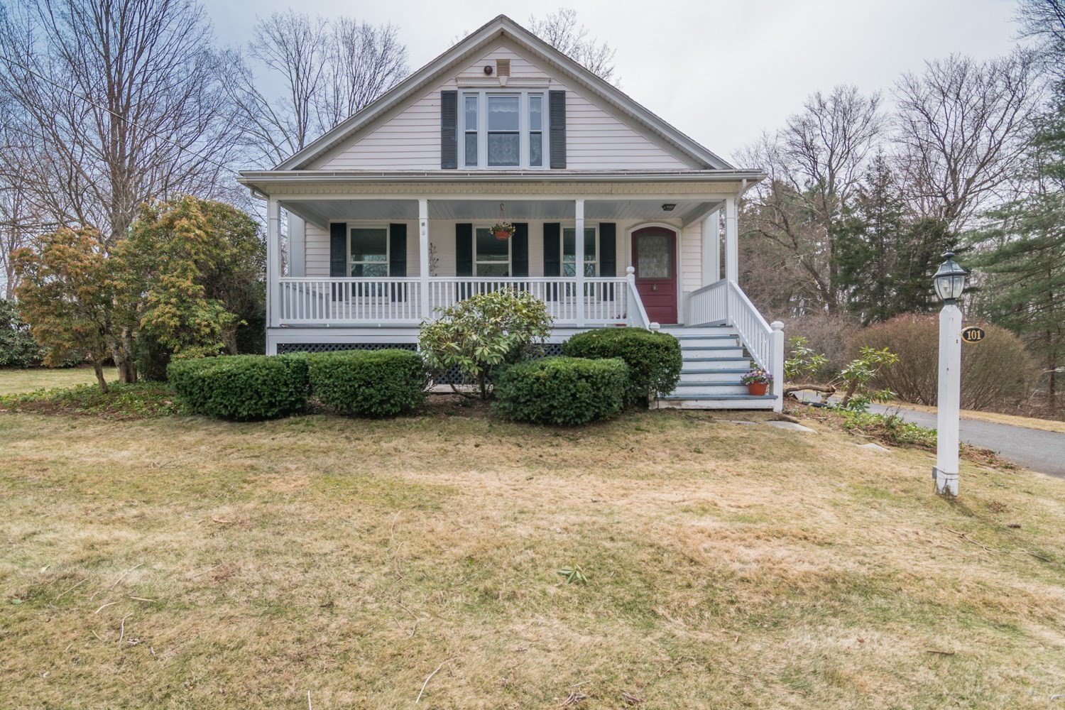 101 Hampden Rd, East Longmeadow, MA 01028