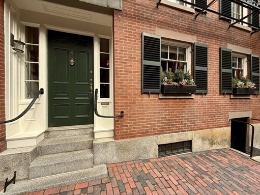9 West Cedar St