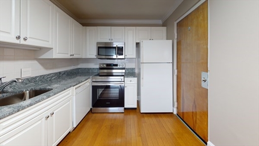 326 Broadway, Apt 21
