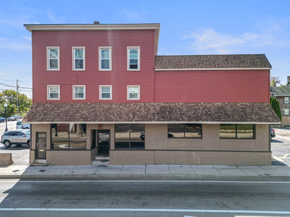 218 Coggeshall St Unit 1-3, New Bedford, MA 02745