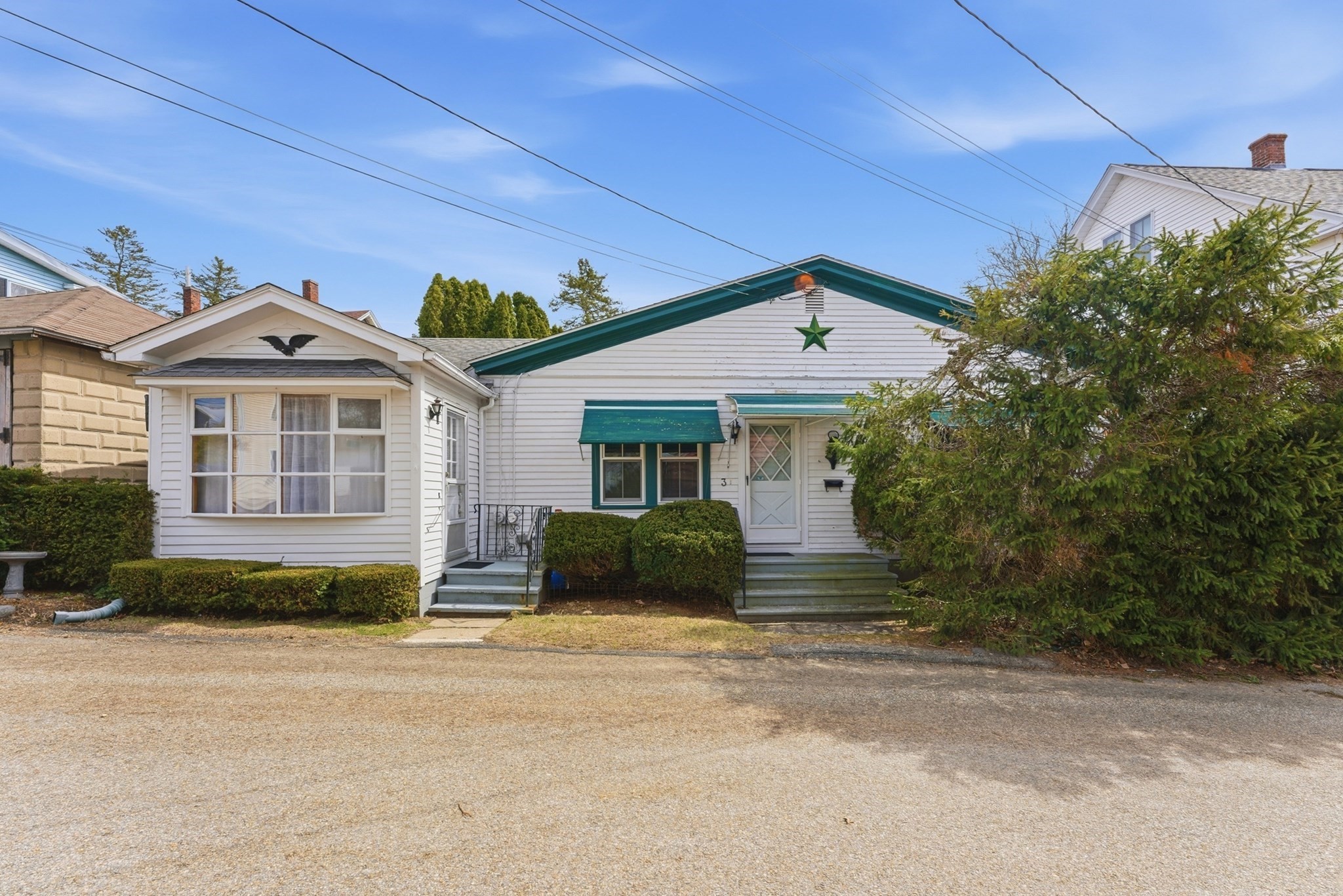 3 River Street, Hardwick, MA 01031