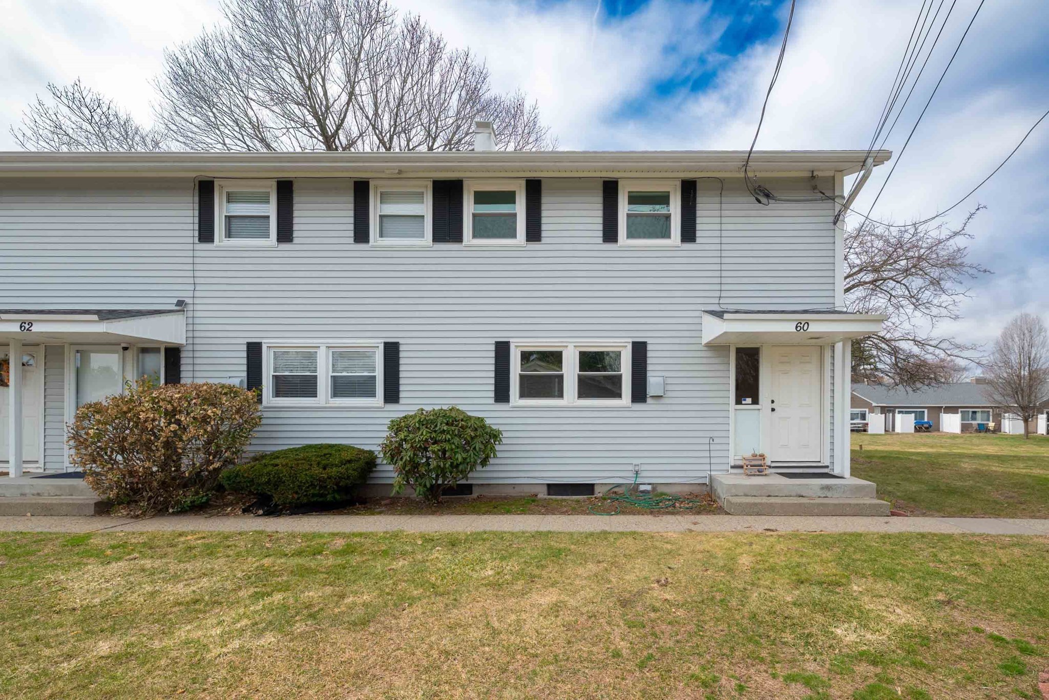 60 Honeysuckle Dr Unit 60, Chicopee, MA 01022