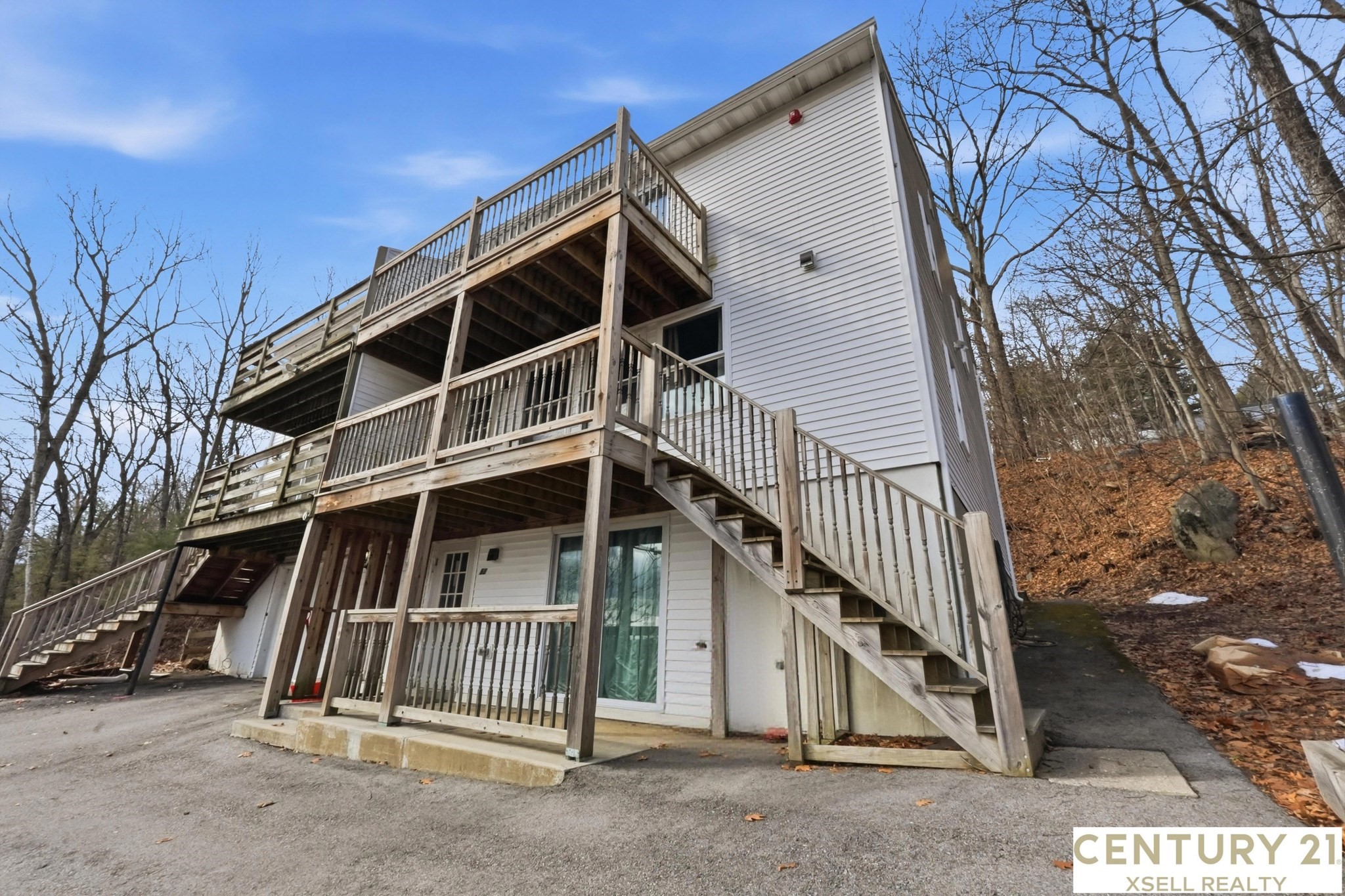 5 Swan Ave Unit B, Worcester, MA 01602