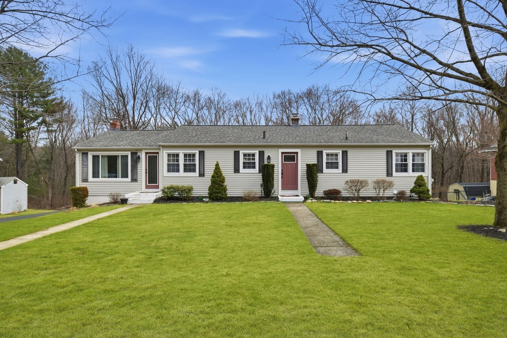105 Mountain View St, South Hadley, MA 01075
