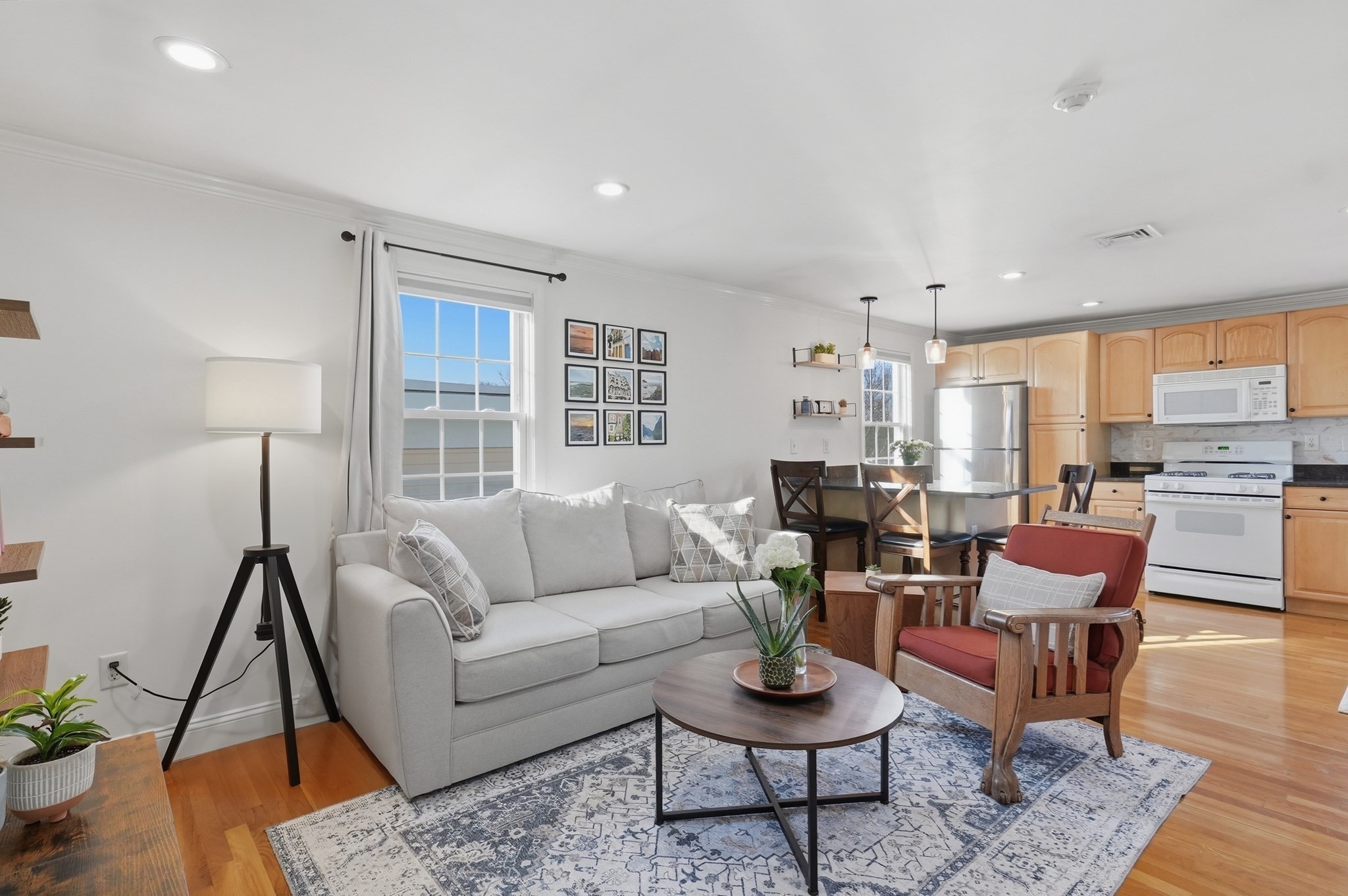 11 Columbia Rd Unit 7, Wakefield, MA 01880