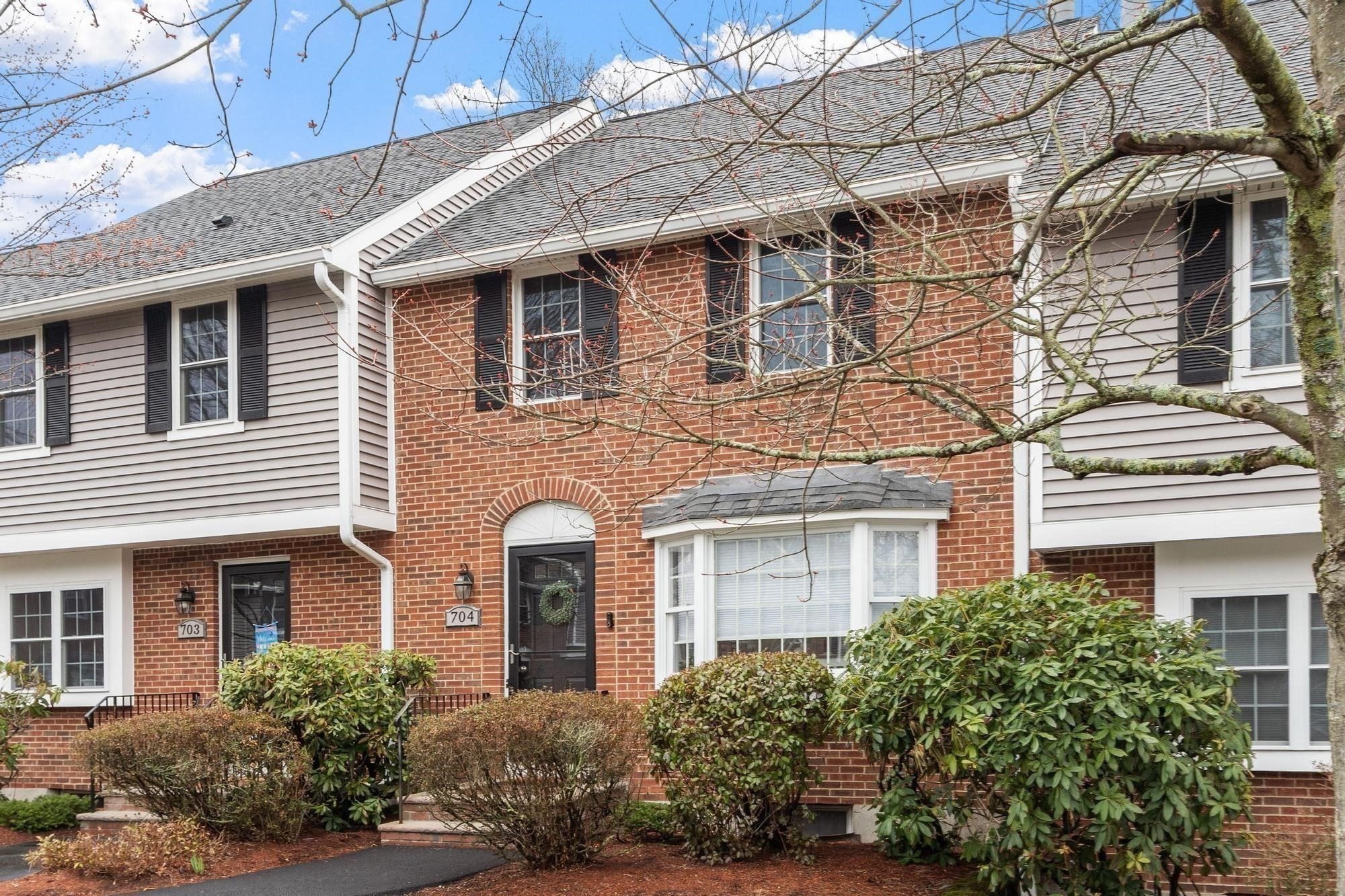 320 Newbury St Unit 704, Danvers, MA 01923