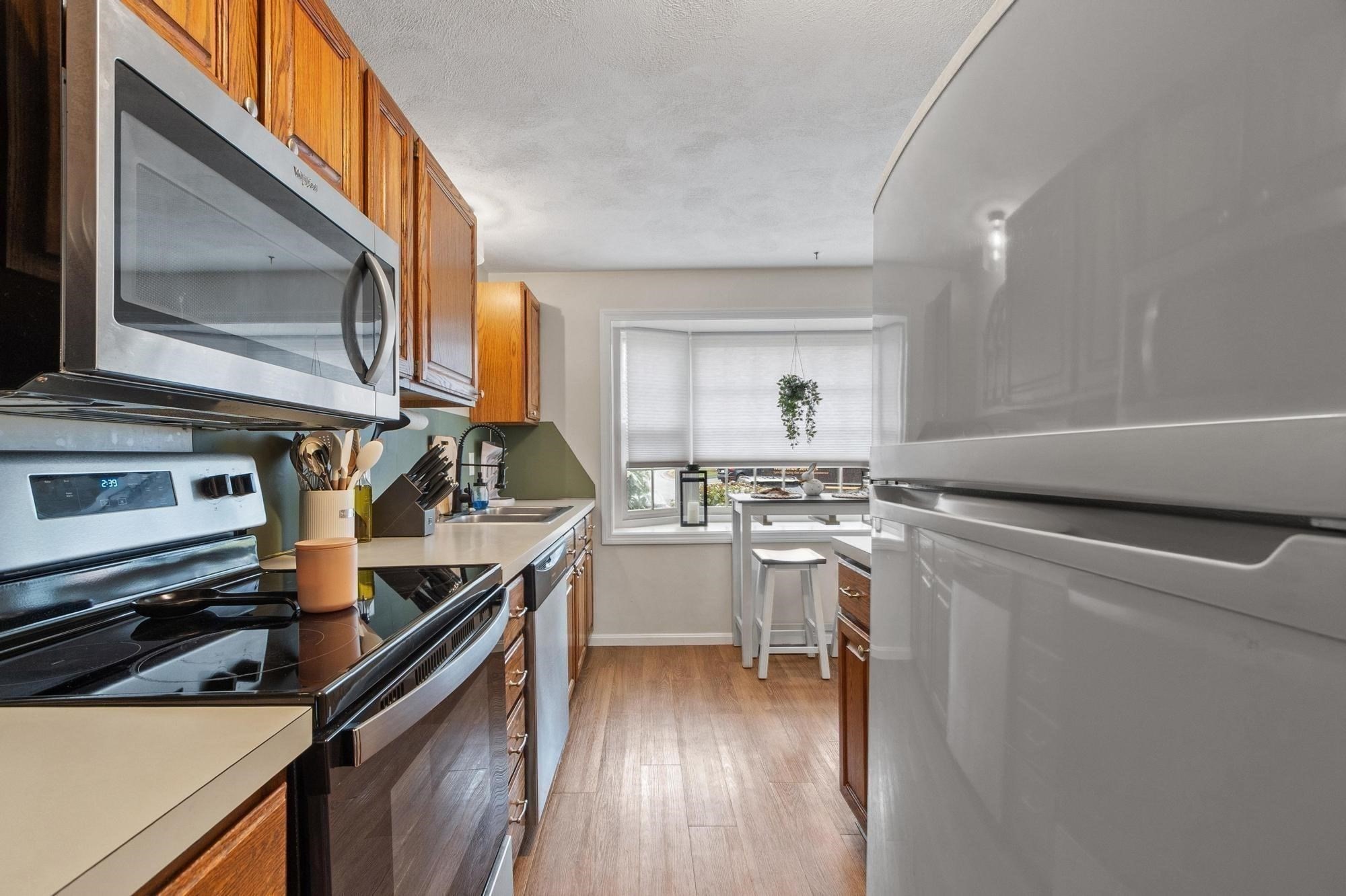 320 Newbury St Unit 704, Danvers, MA 01923 - Image 8