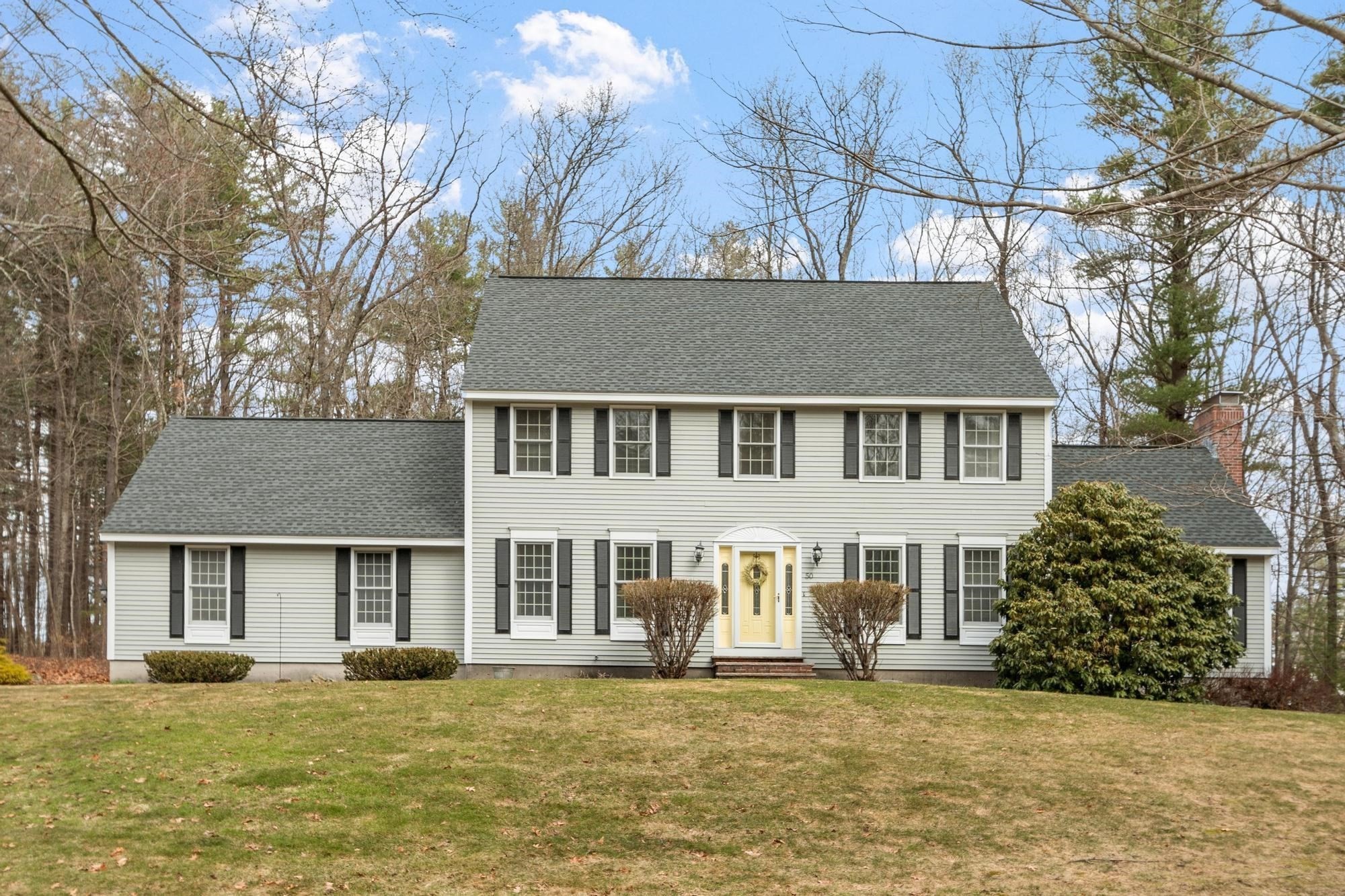 50 Arrowwood St, Methuen, MA 01844