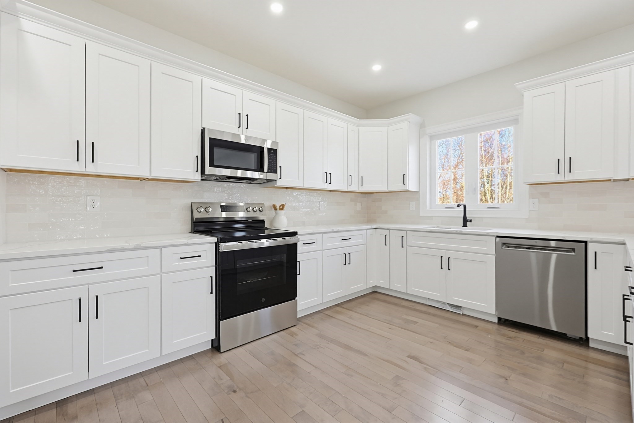 673 Pleasant Street, Leicester, MA 01524 - Image 12