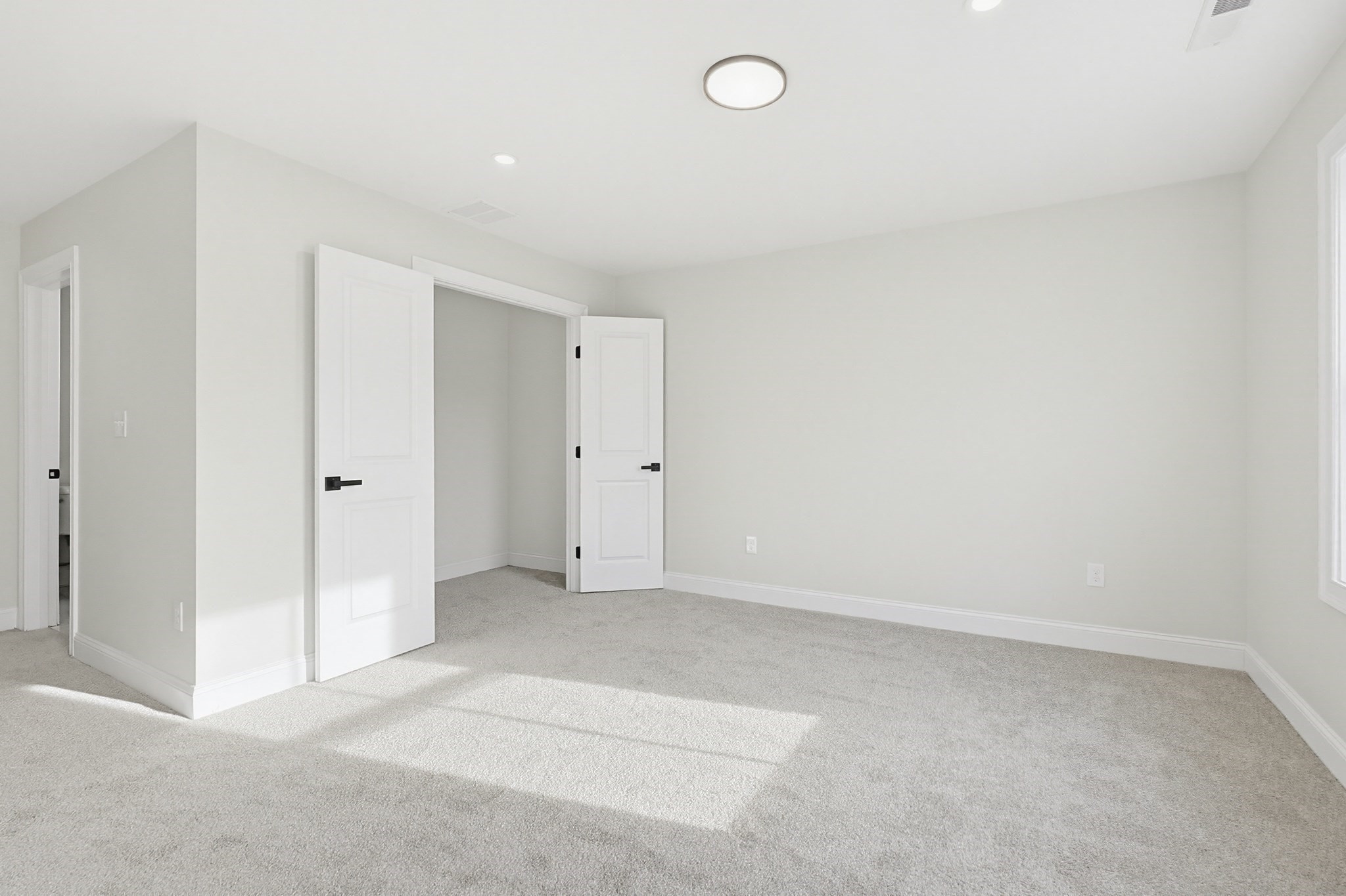 673 Pleasant Street, Leicester, MA 01524 - Image 21