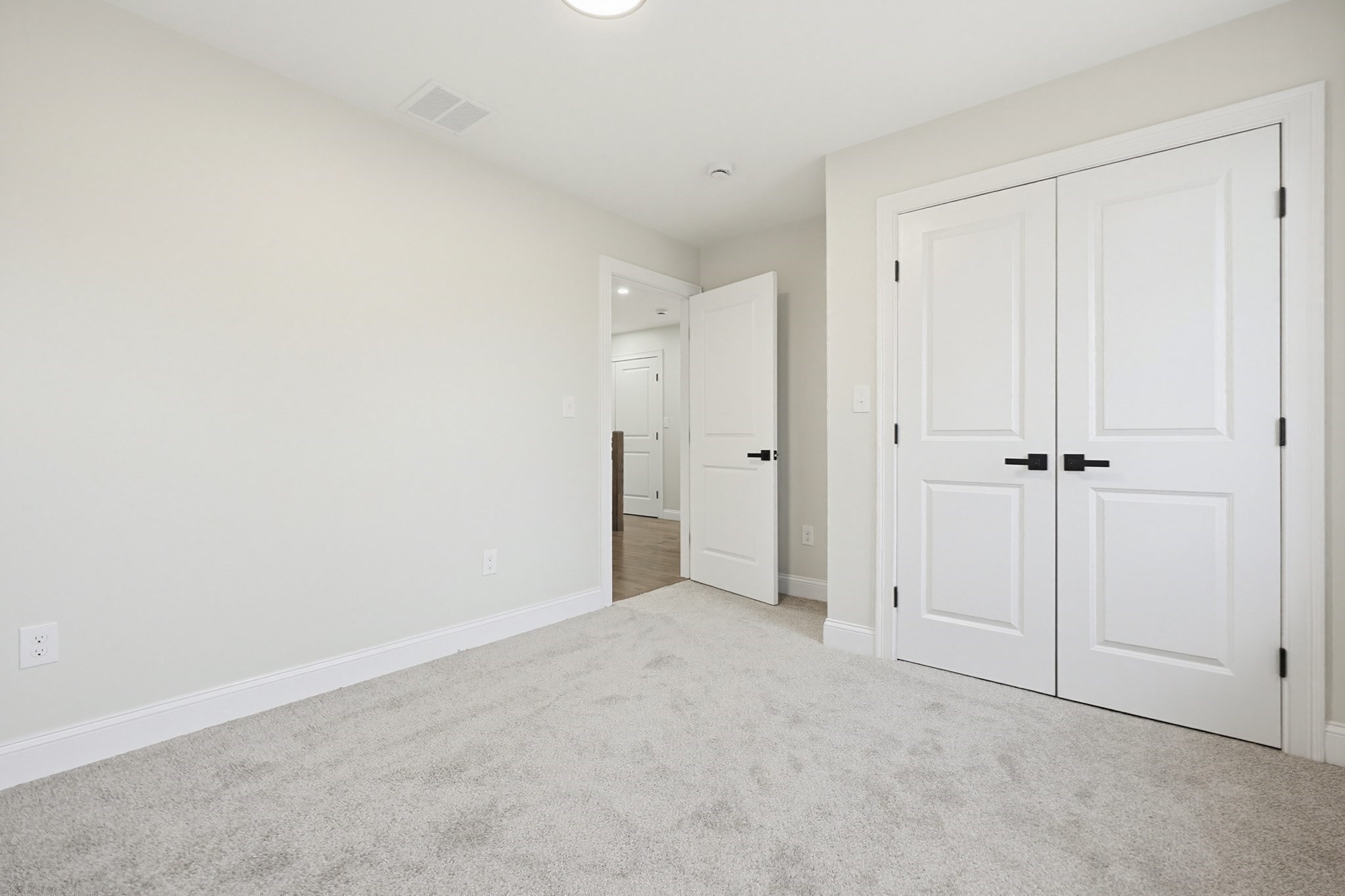 673 Pleasant Street, Leicester, MA 01524 - Image 35