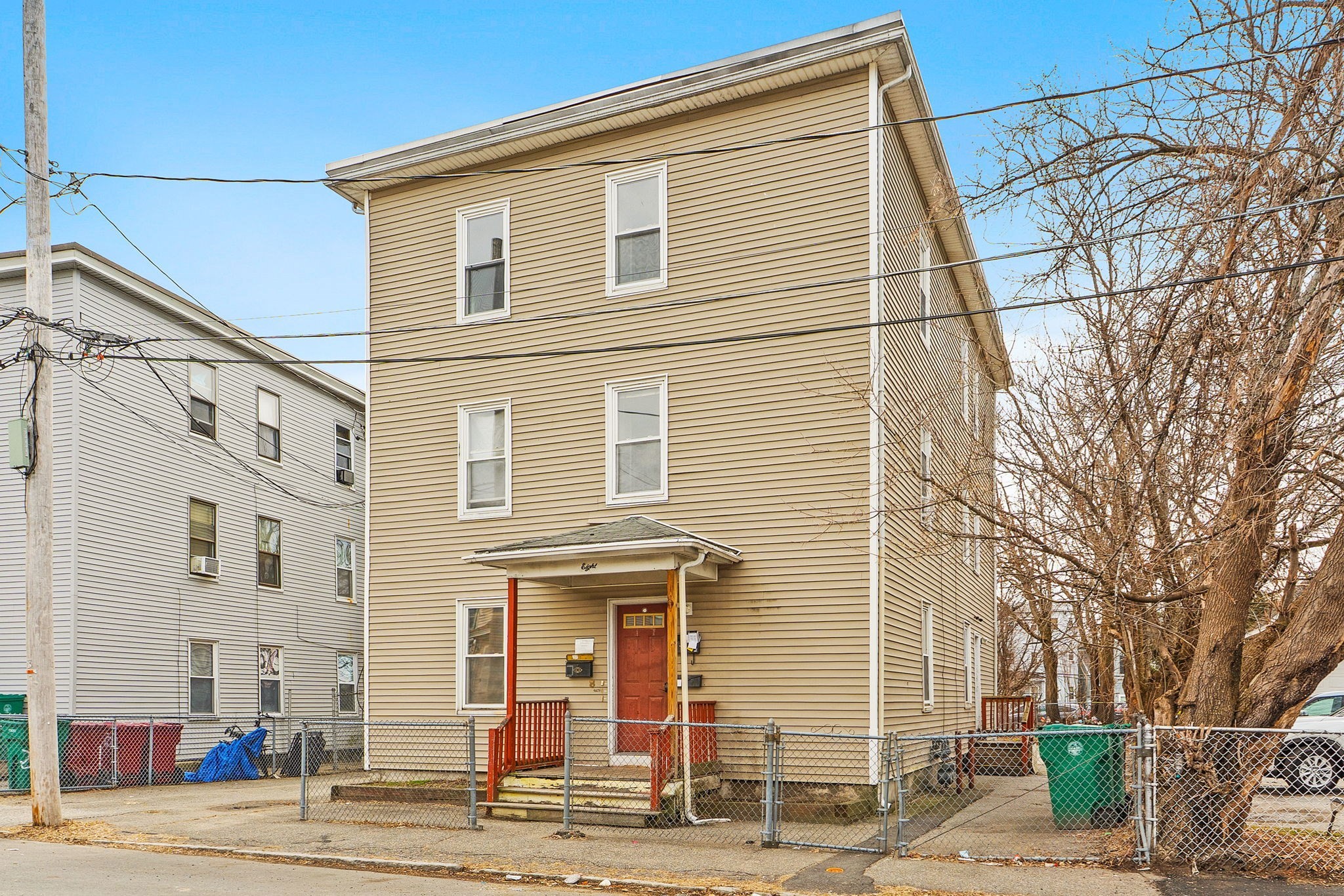 6 Dalton St, Lowell, MA 01850