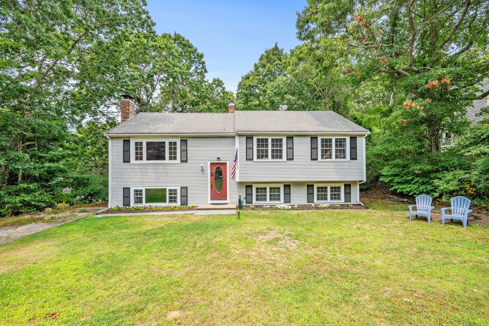 17 Colony Ave, Bourne, MA 02532