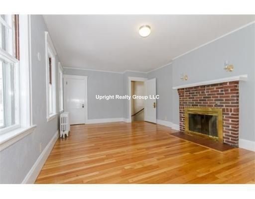60 Cloverdale Rd Unit 62, Newton, MA 02461
